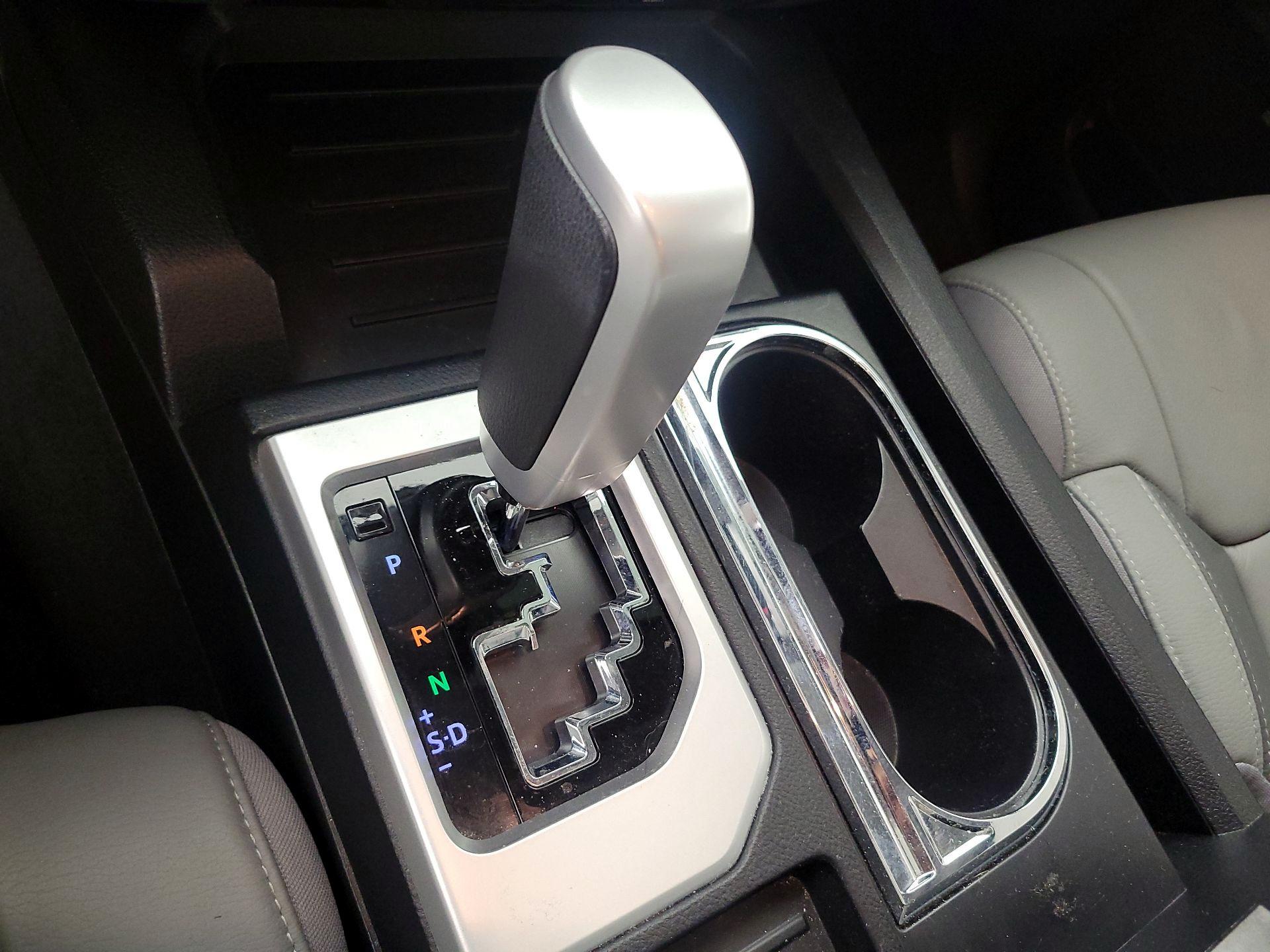 Thumbnail: 2021 Toyota Tundra - 18