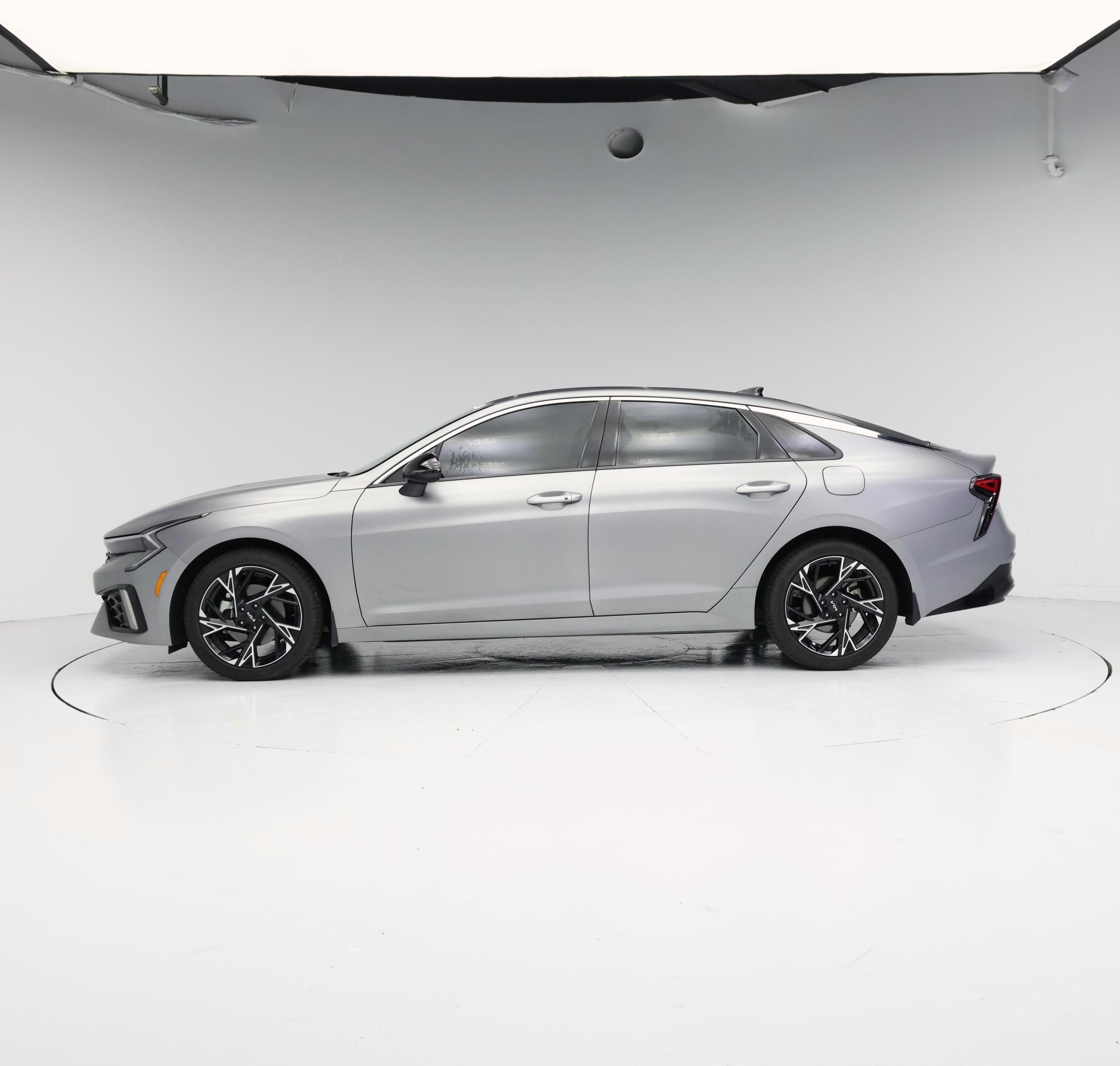 Thumbnail: 2025 Kia K5 - 3