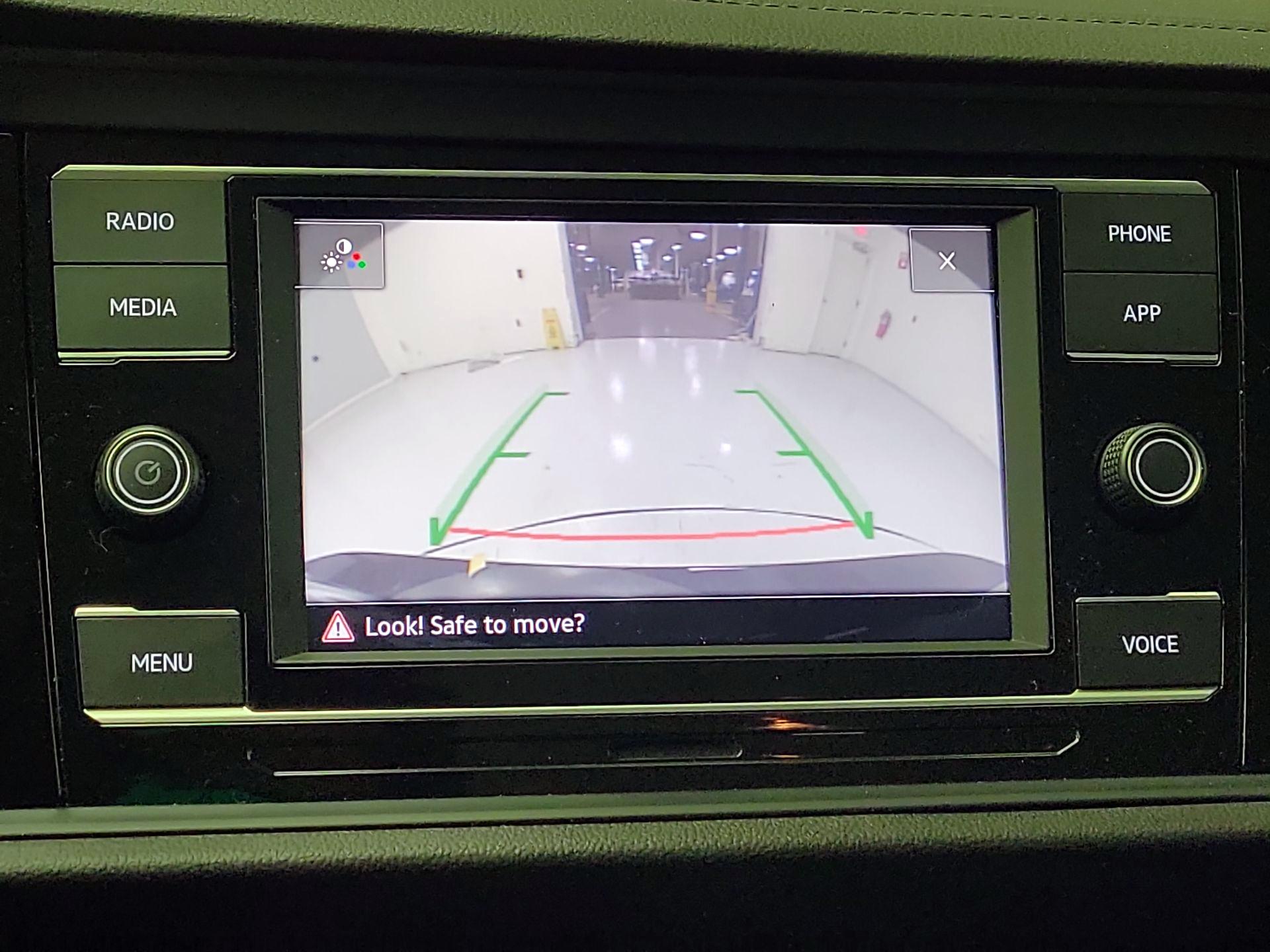 Thumbnail: 2023 Volkswagen Jetta - 14