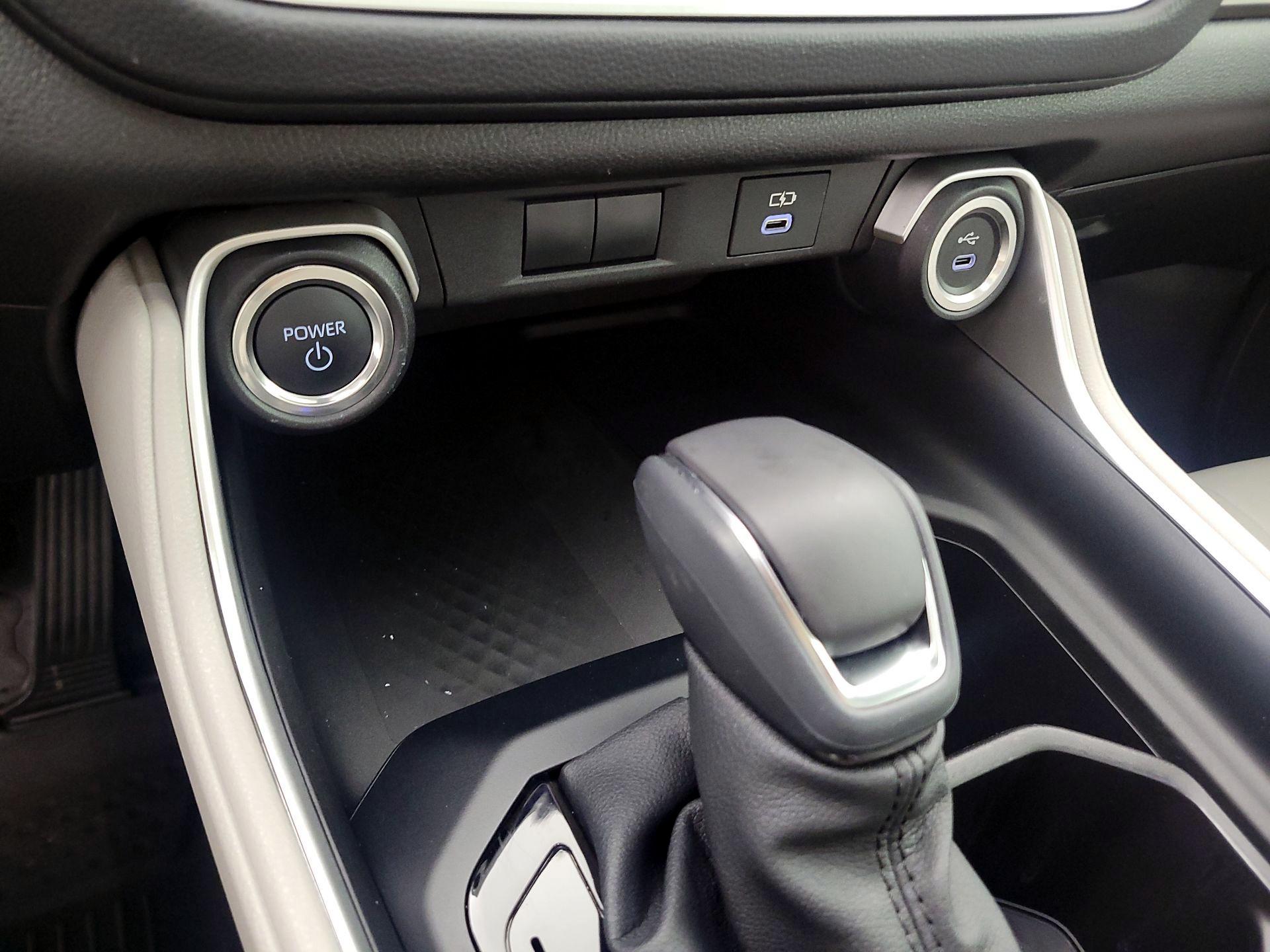 Thumbnail: 2025 Toyota Highlander - 18