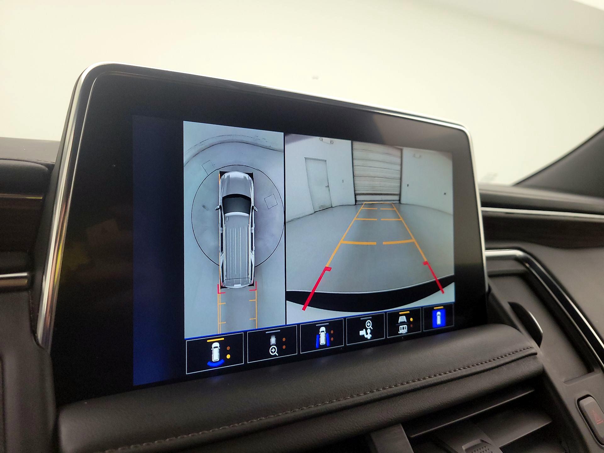 Thumbnail: 2023 Chevrolet Suburban - 14