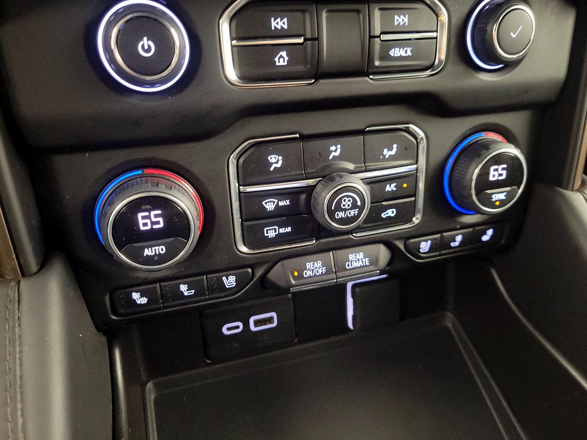 Thumbnail: 2023 Chevrolet Suburban - 16