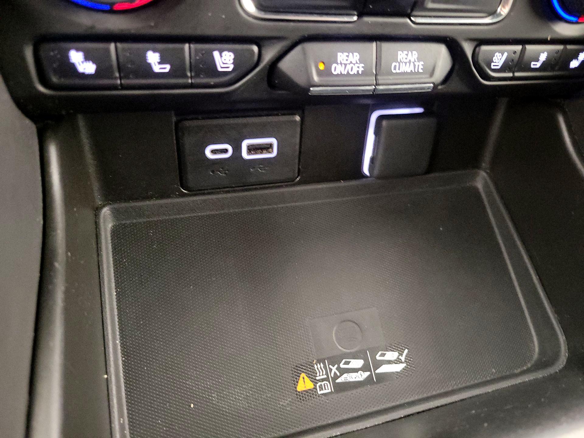 Thumbnail: 2023 Chevrolet Suburban - 18