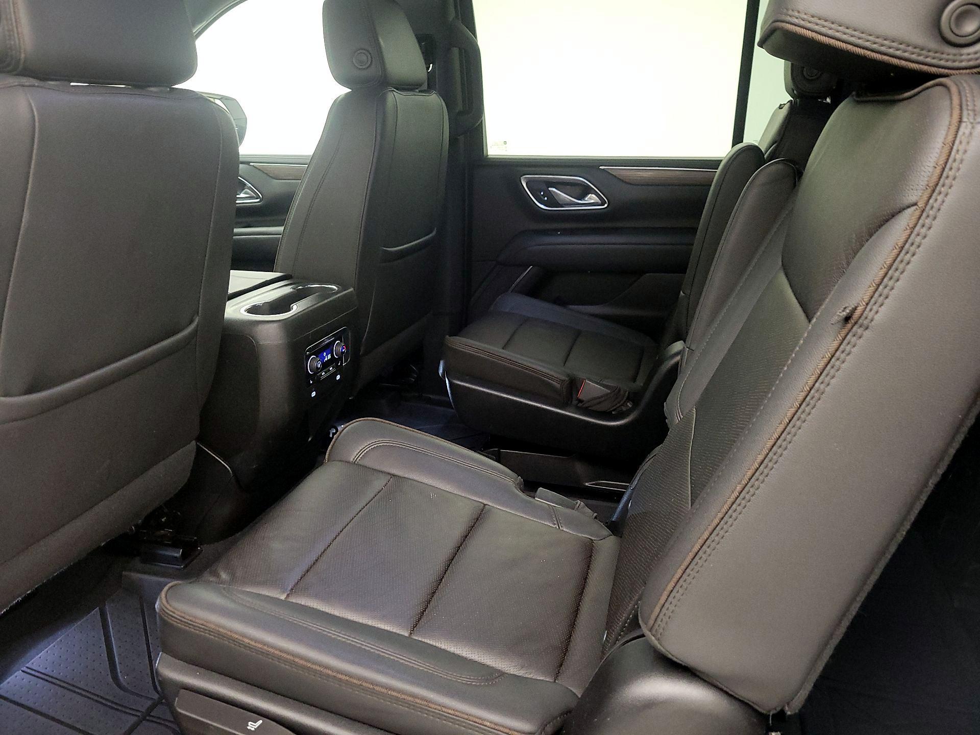 Thumbnail: 2023 Chevrolet Suburban - 19