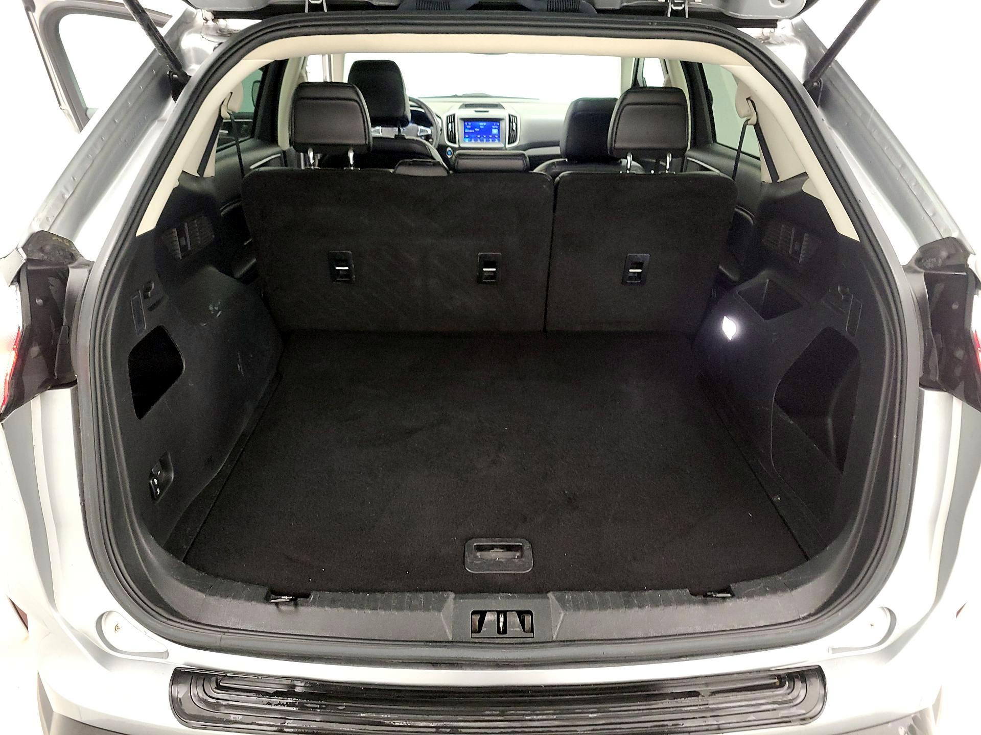 Thumbnail: 2020 Ford Edge - 20