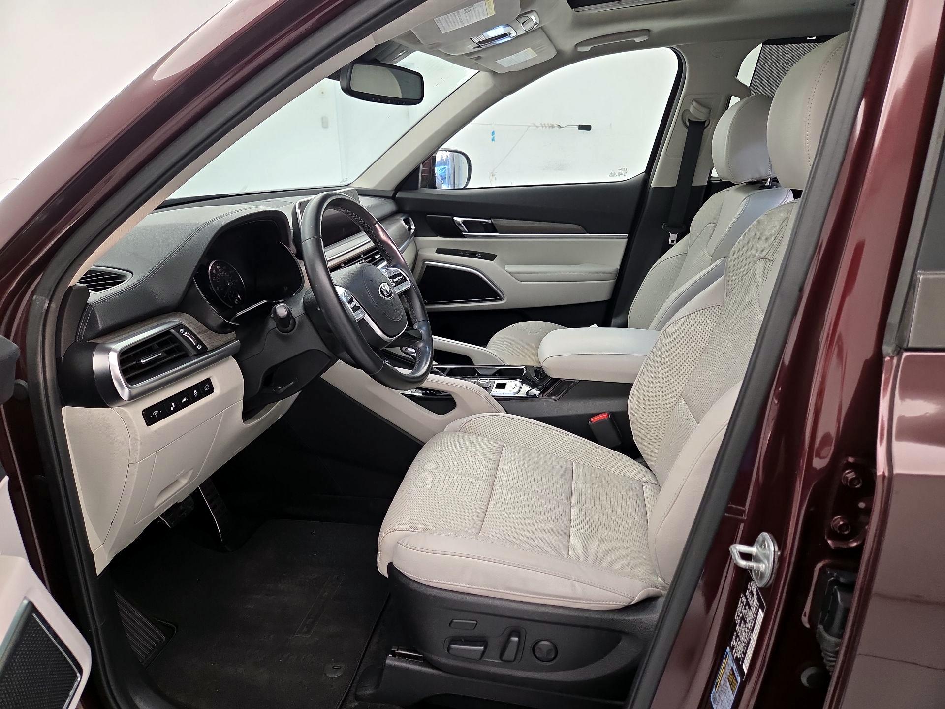 Thumbnail: 2021 Kia Telluride - 11