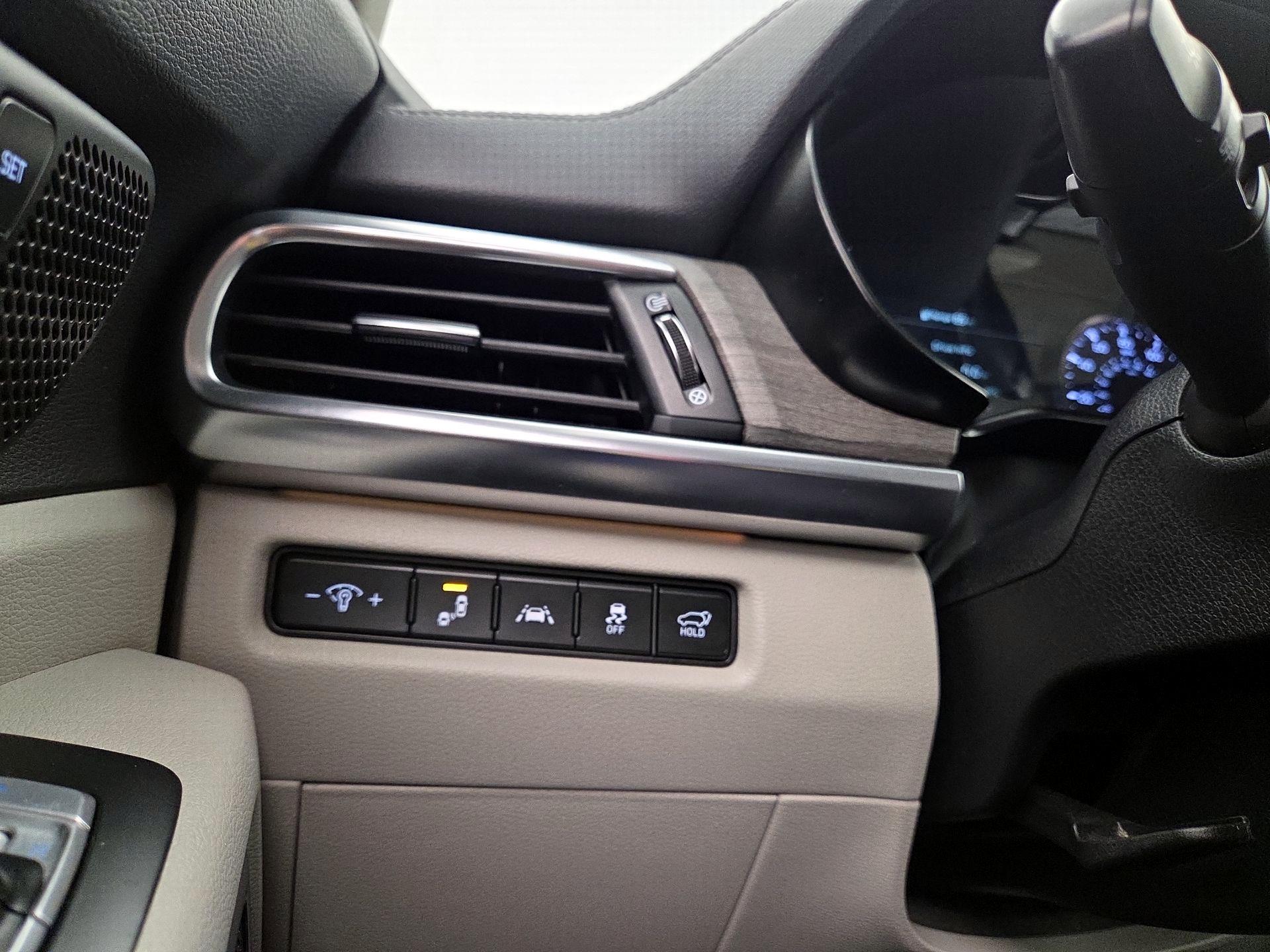 Thumbnail: 2021 Kia Telluride - 13