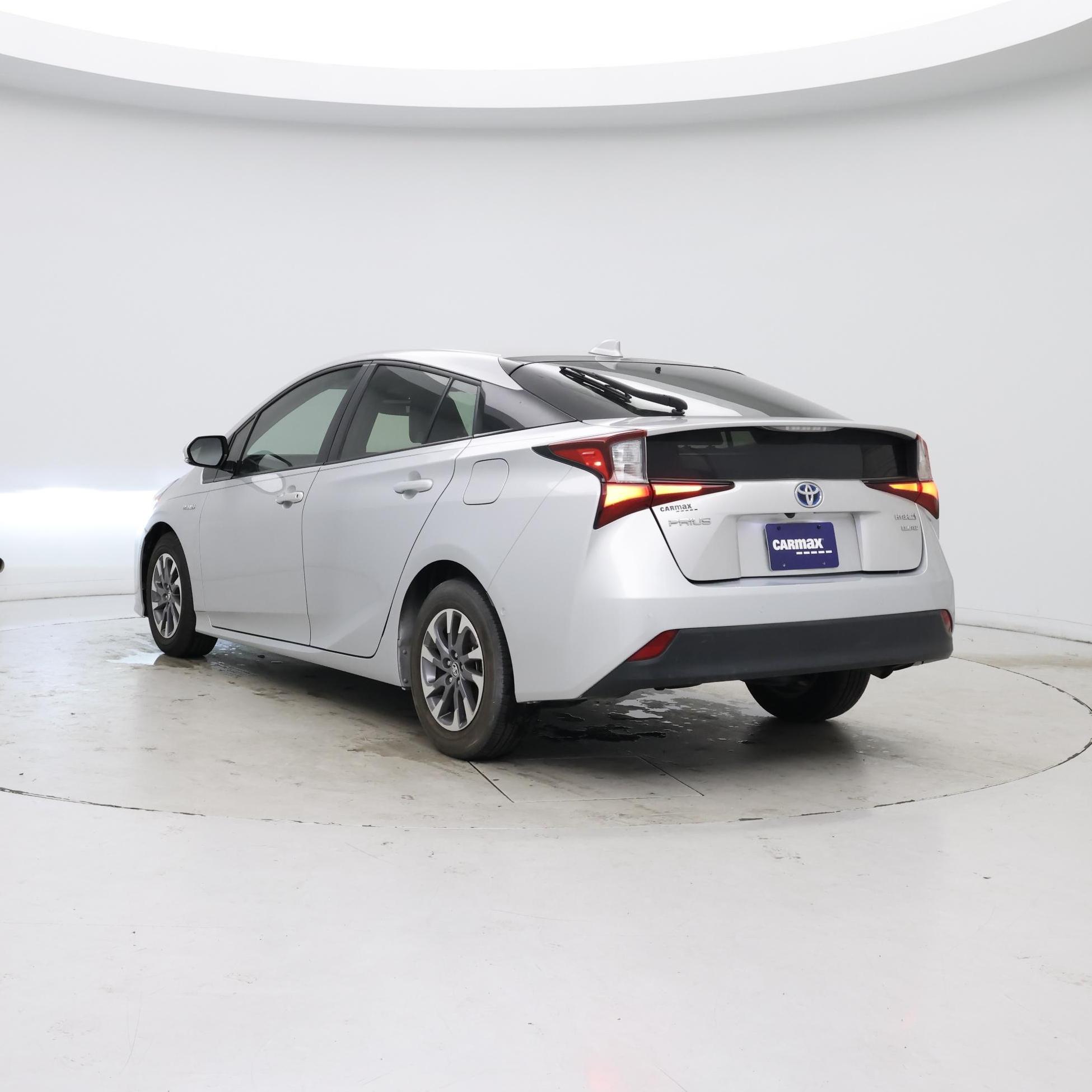 Thumbnail: 2019 Toyota Prius - 2