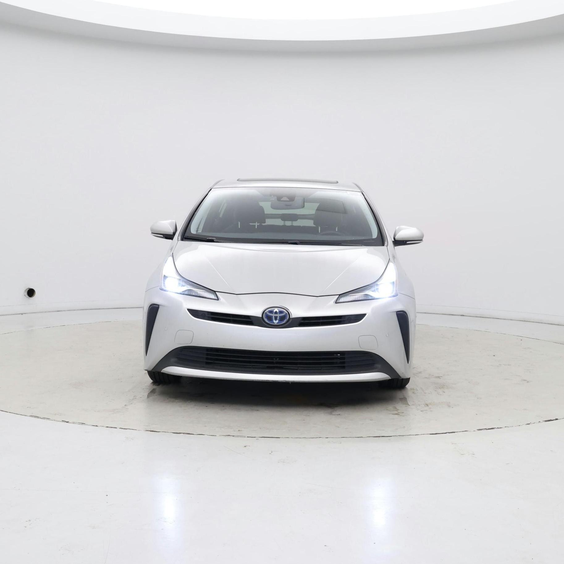 Thumbnail: 2019 Toyota Prius - 5