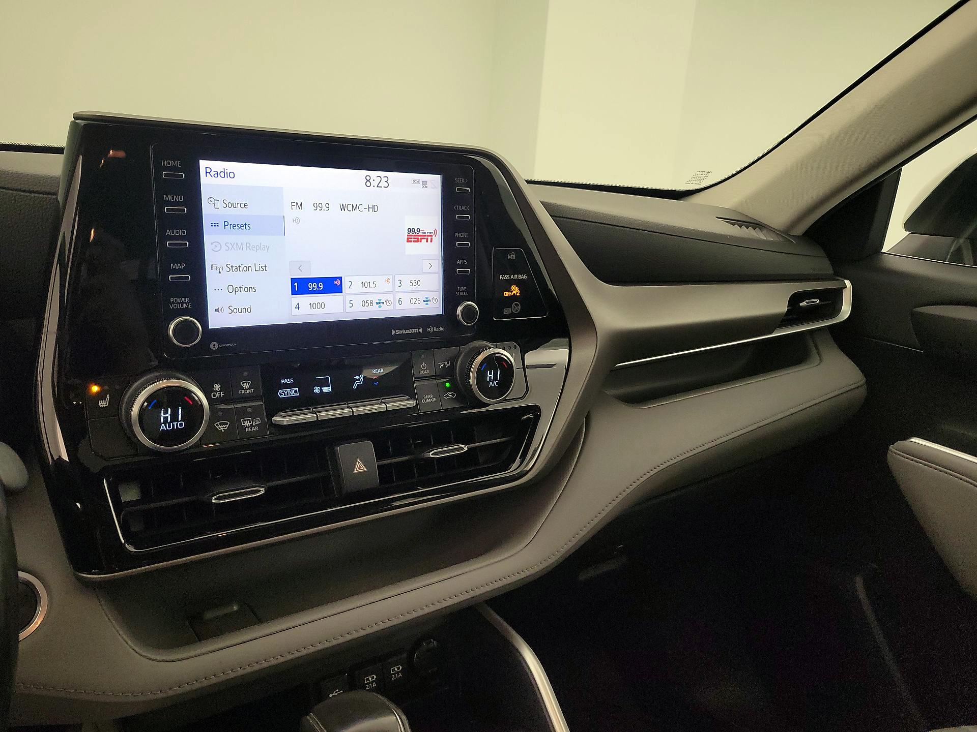 Thumbnail: 2020 Toyota Highlander - 15