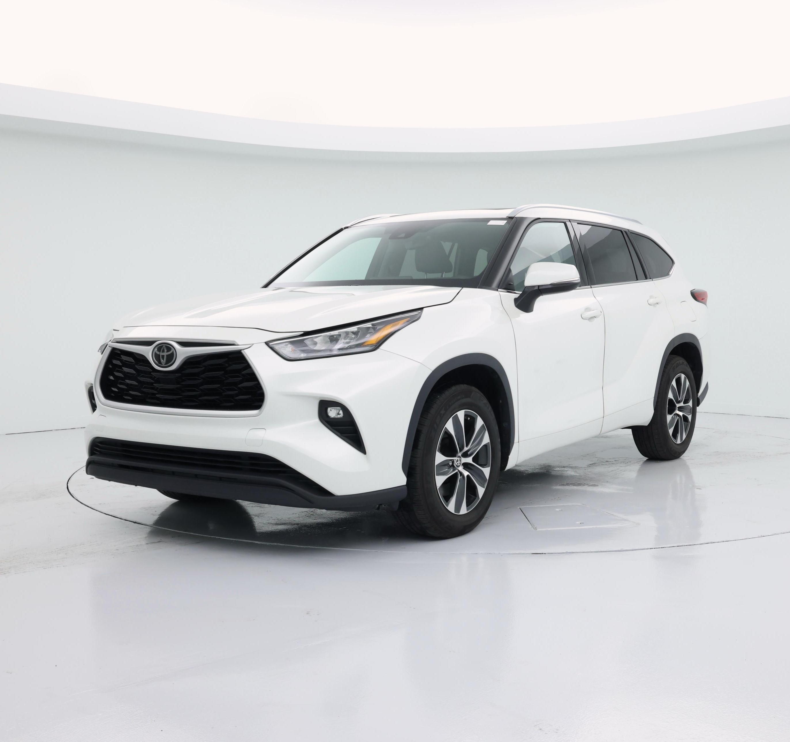 Thumbnail: 2020 Toyota Highlander - 4