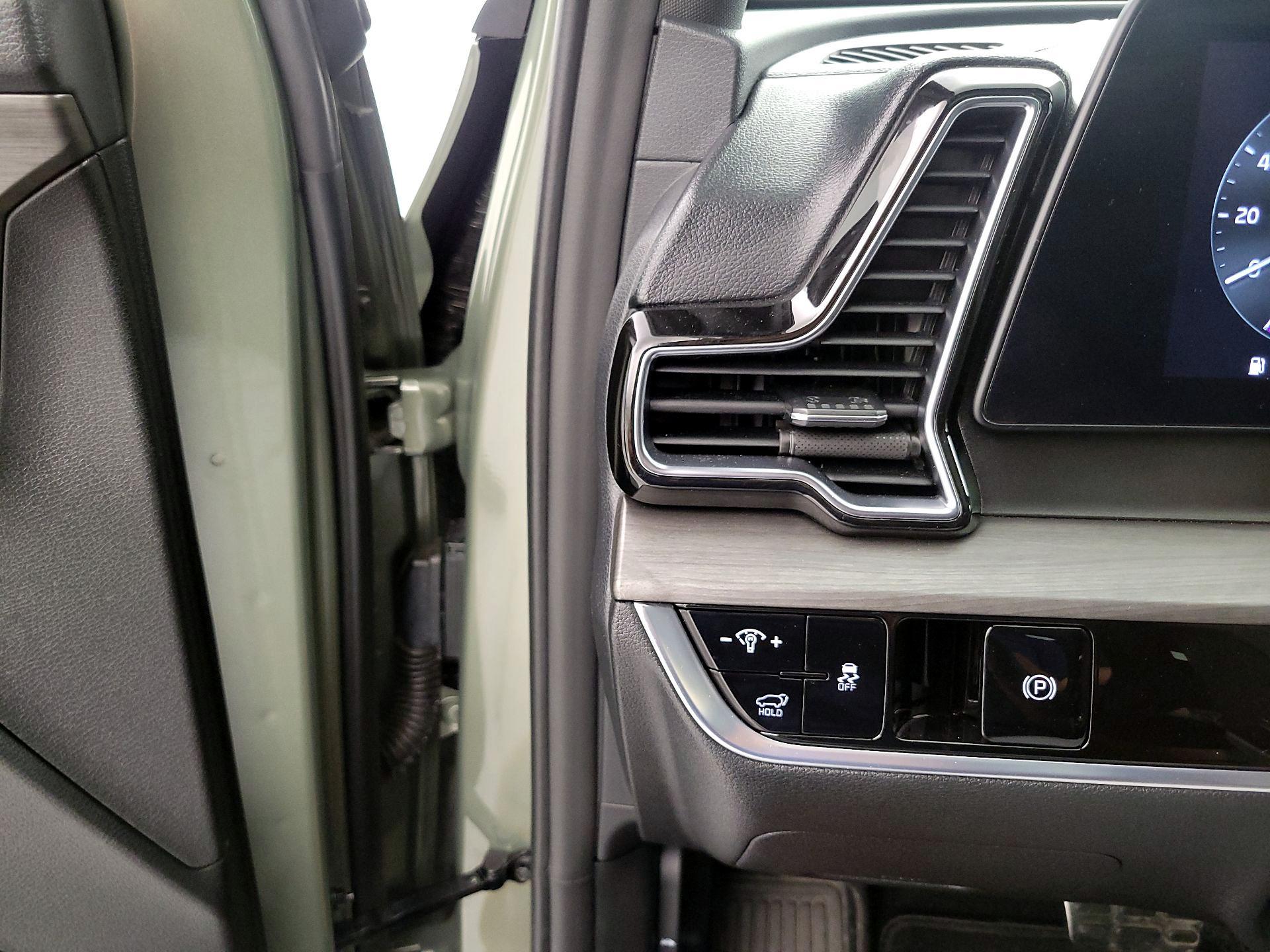 Thumbnail: 2024 Kia Sportage - 13