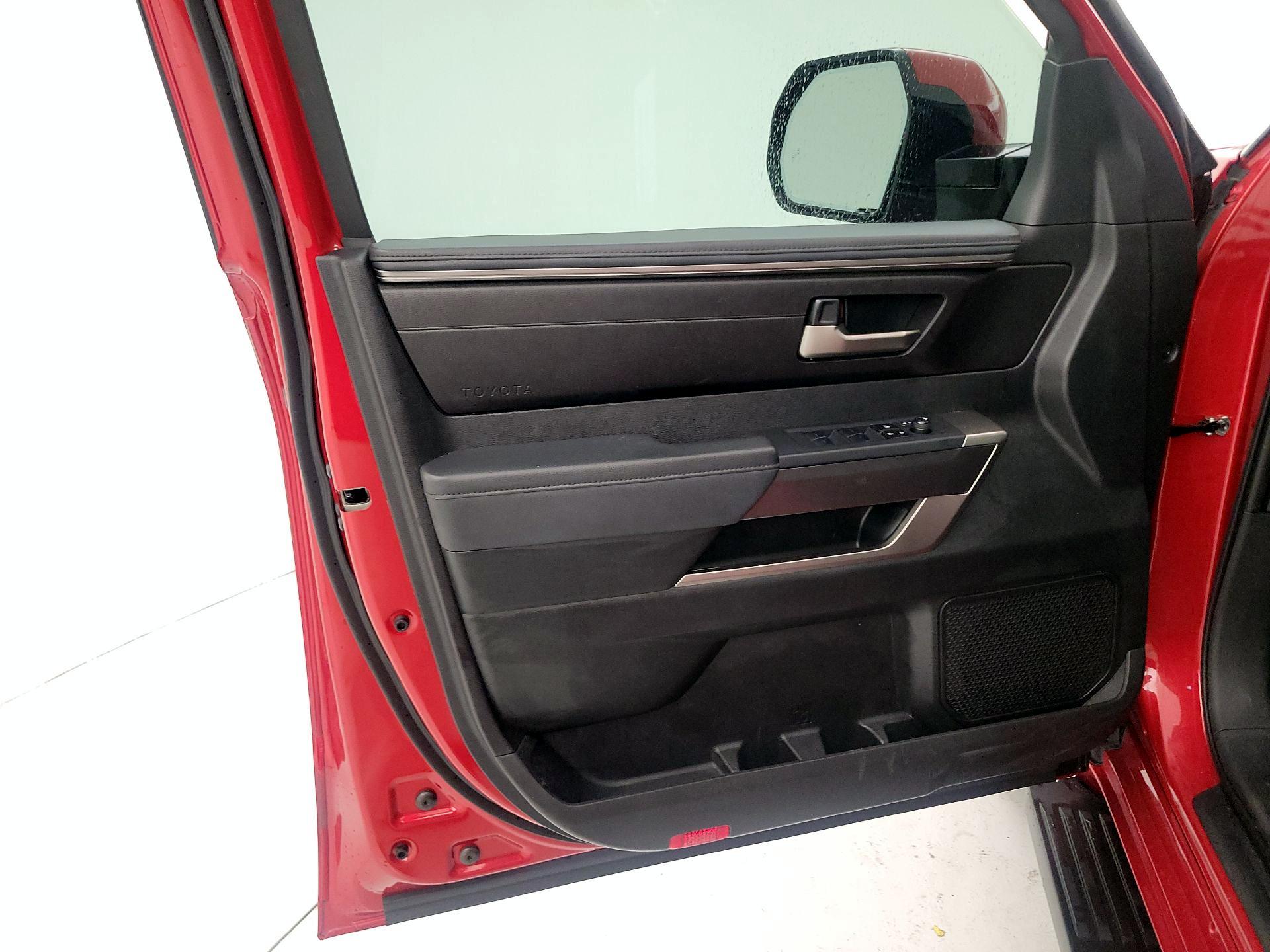 Thumbnail: 2023 Toyota Sequoia - 12