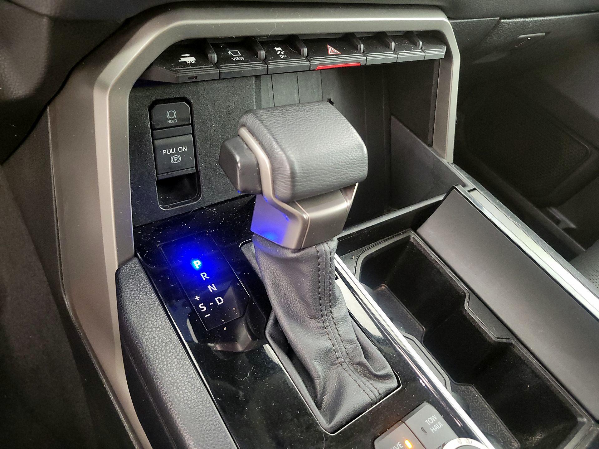 Thumbnail: 2023 Toyota Sequoia - 17