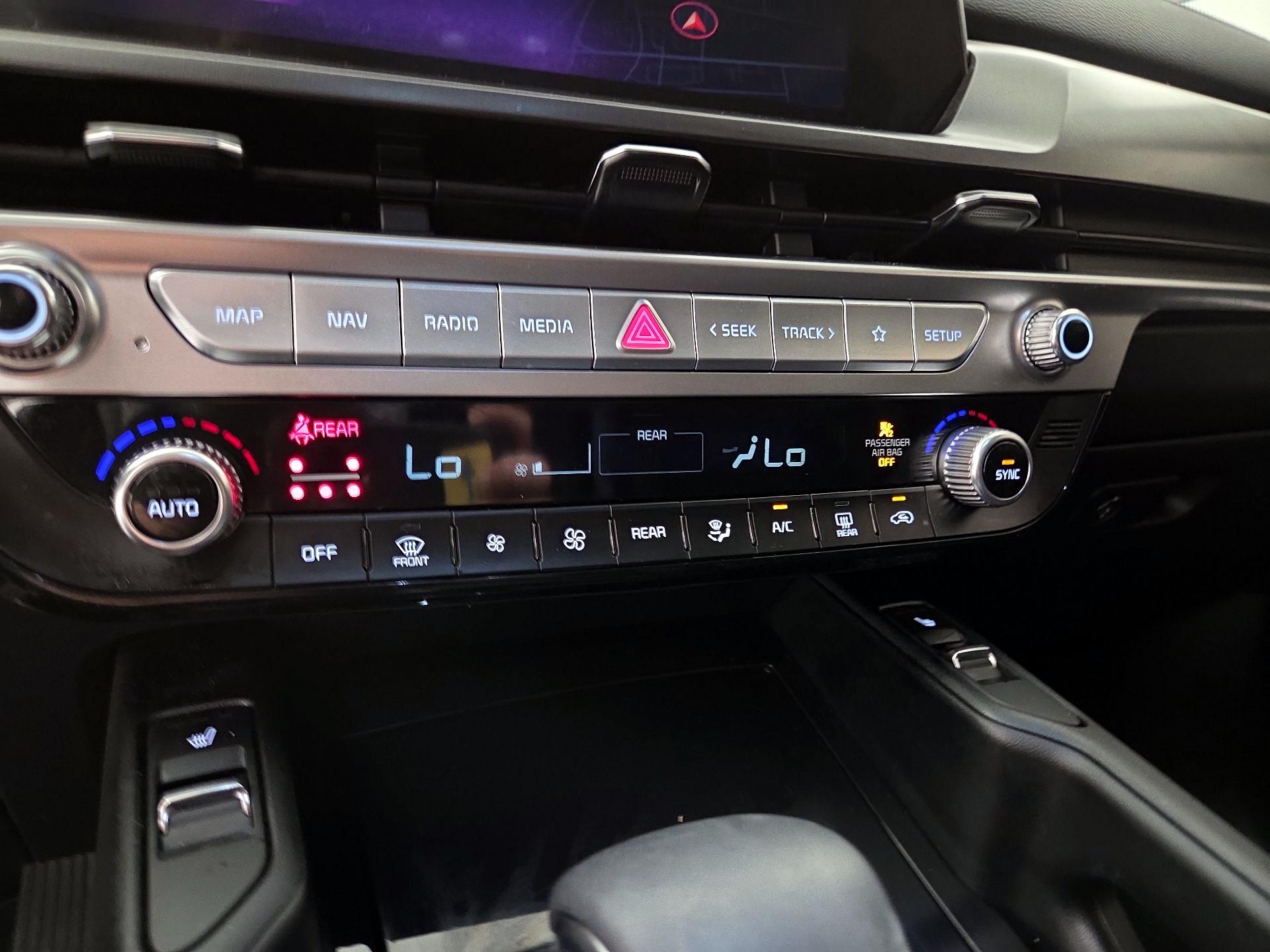 Thumbnail: 2025 Kia Telluride - 17