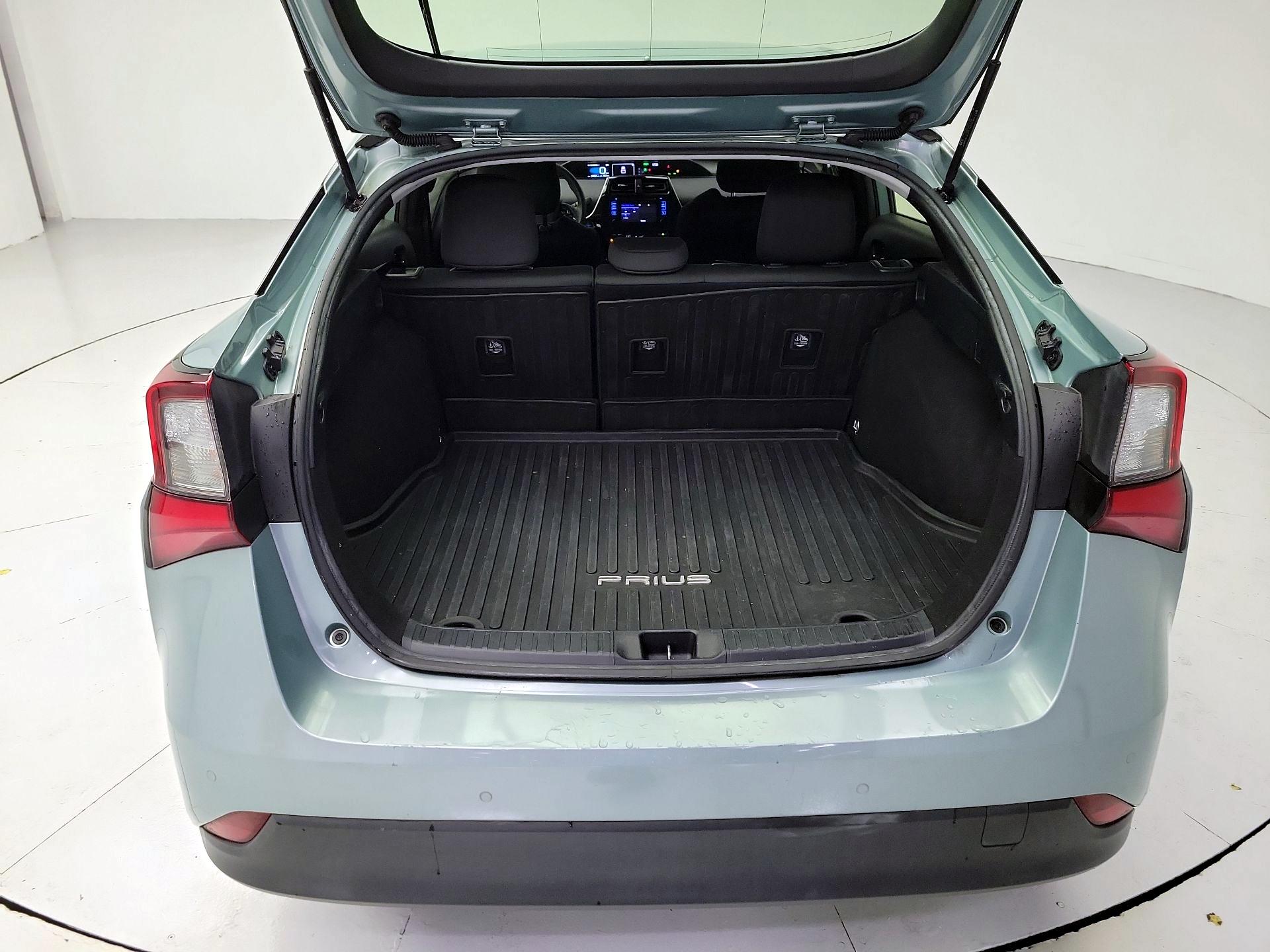 Thumbnail: 2019 Toyota Prius - 20