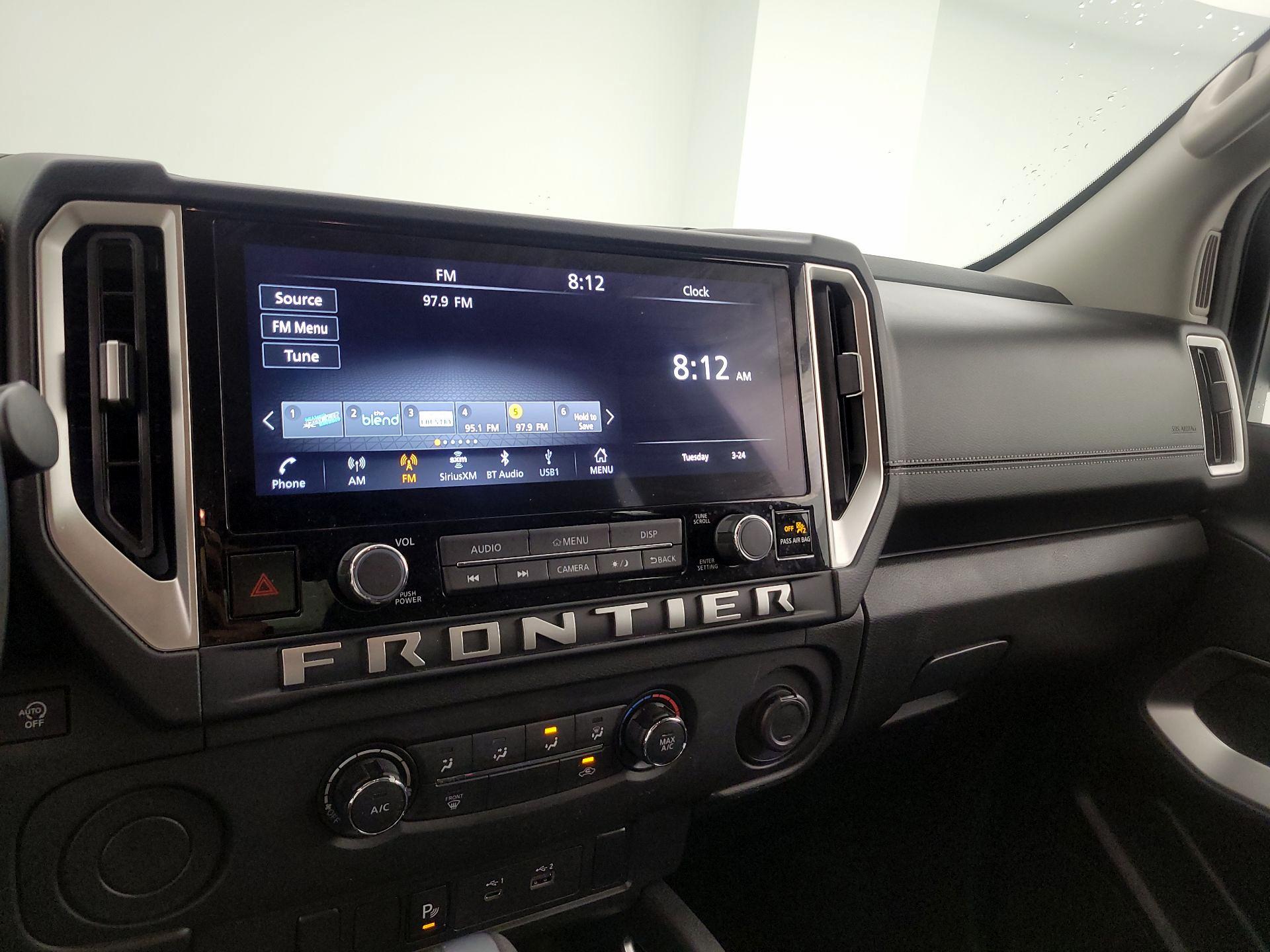 Thumbnail: 2025 Nissan Frontier - 15