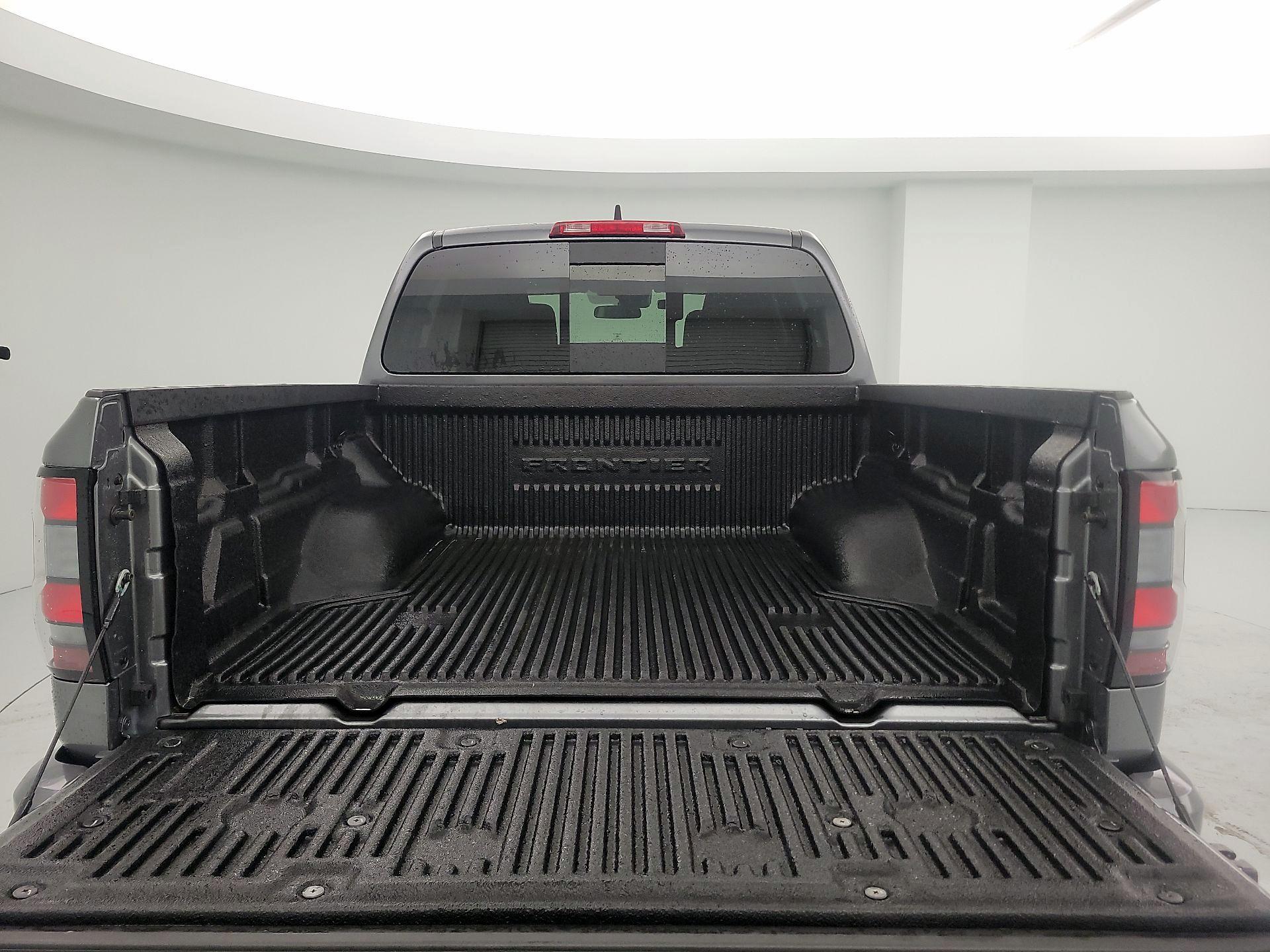 Thumbnail: 2025 Nissan Frontier - 20