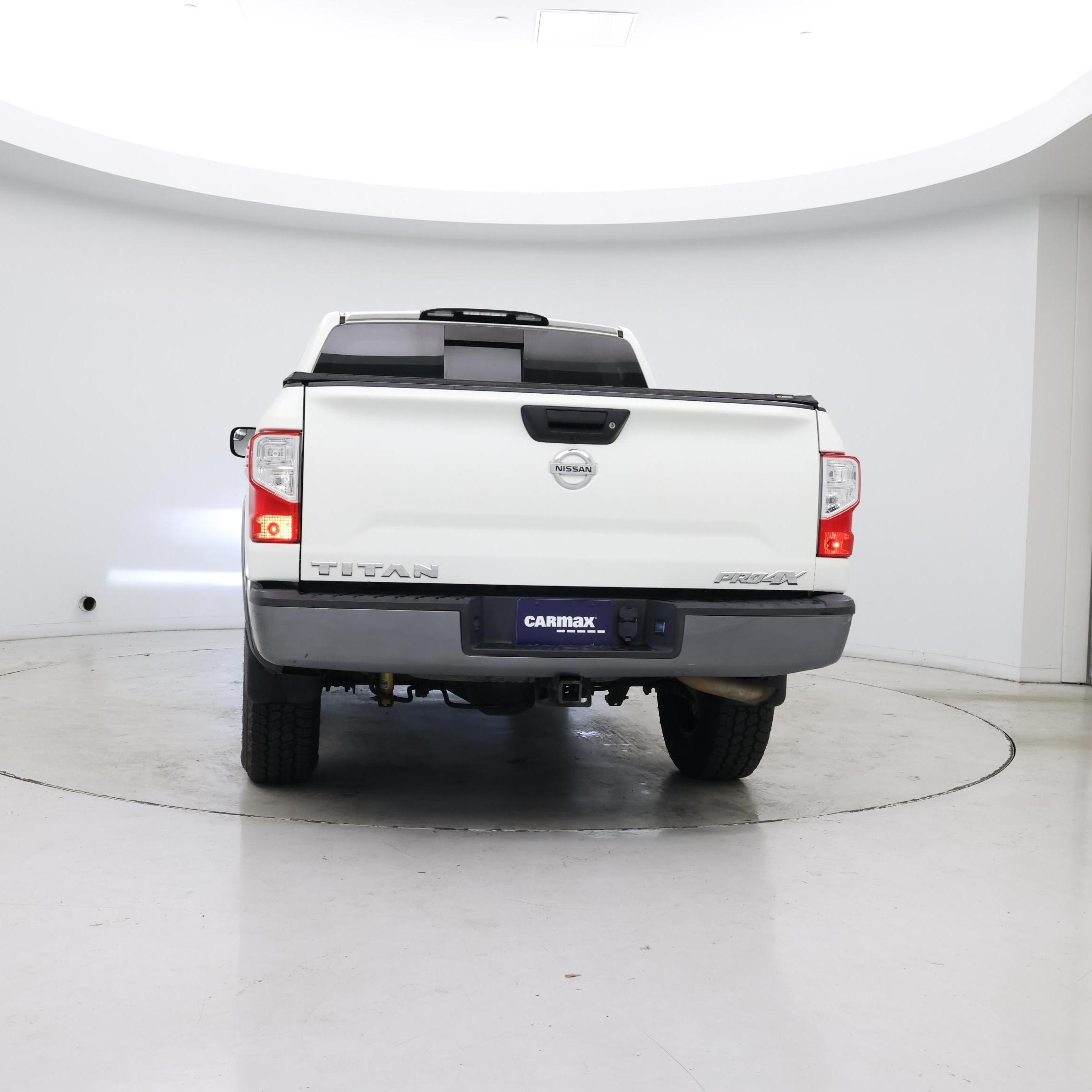 Thumbnail: 2018 Nissan Titan - 6