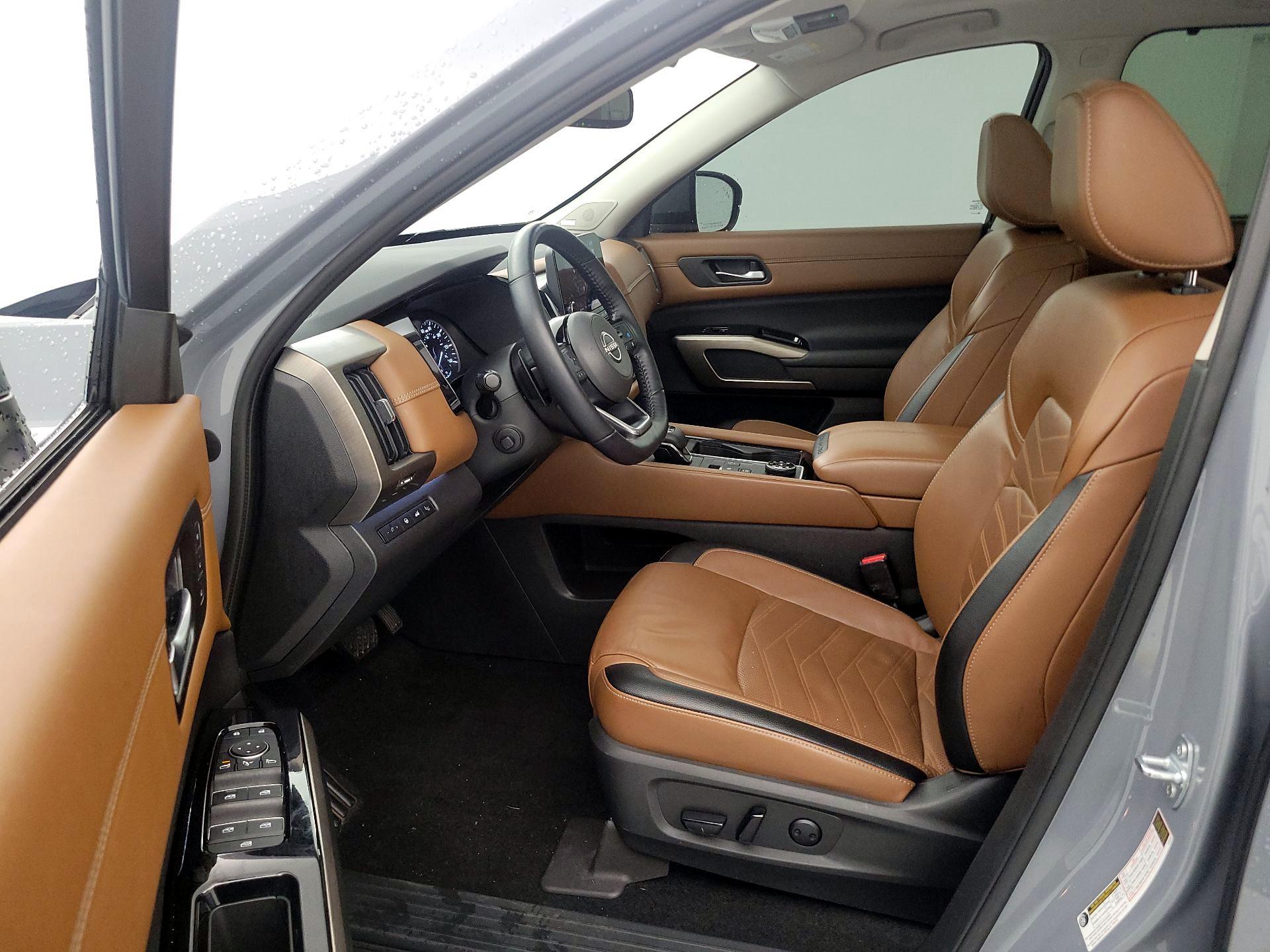 Thumbnail: 2022 Nissan Pathfinder - 11