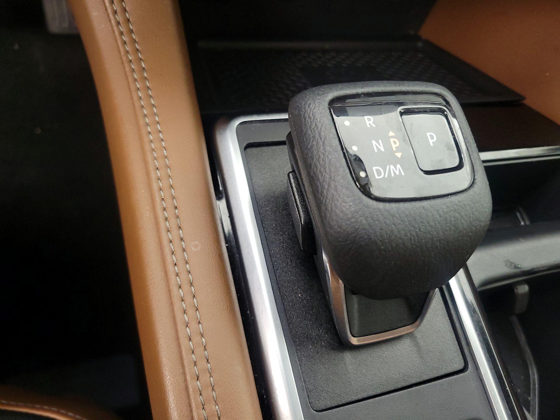 Thumbnail: 2022 Nissan Pathfinder - 18