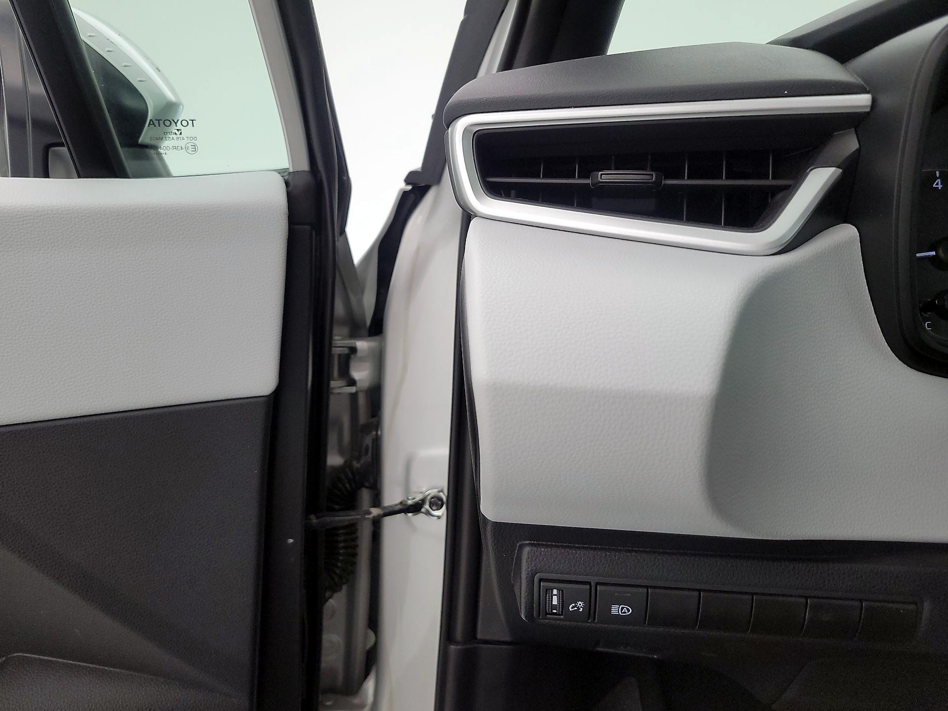 Thumbnail: 2024 Toyota Corolla - 13