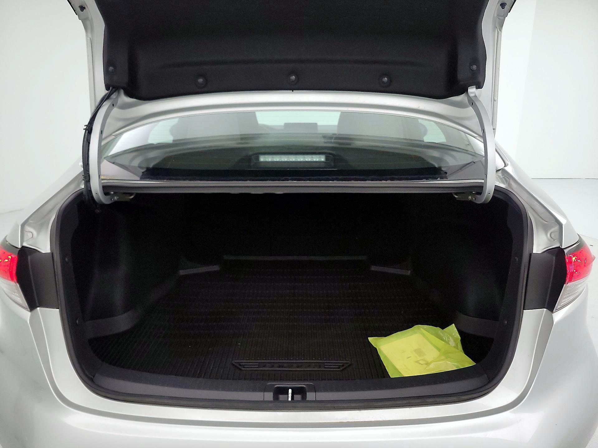 Thumbnail: 2024 Toyota Corolla - 20