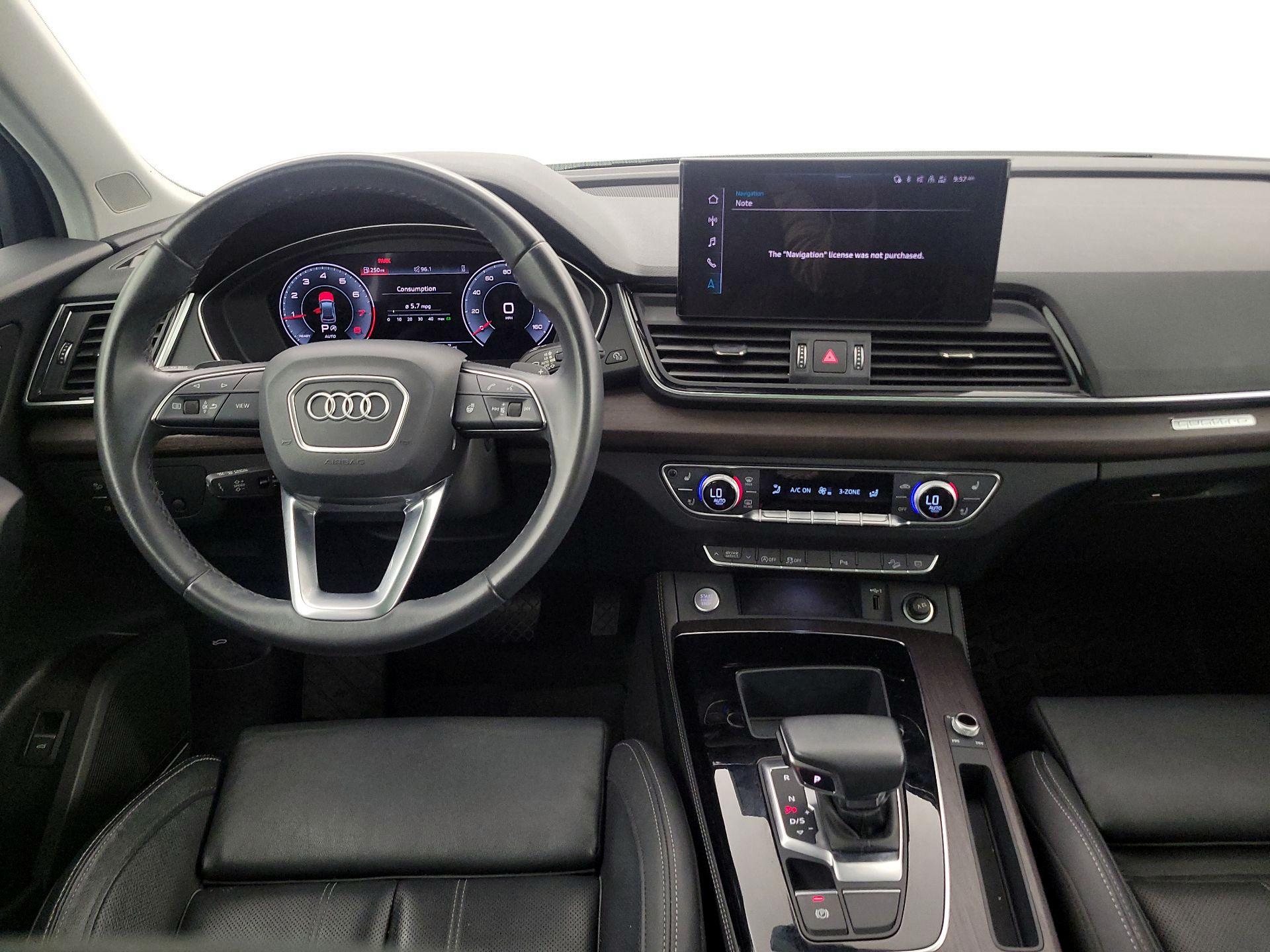 Thumbnail: 2023 Audi Q5 - 10