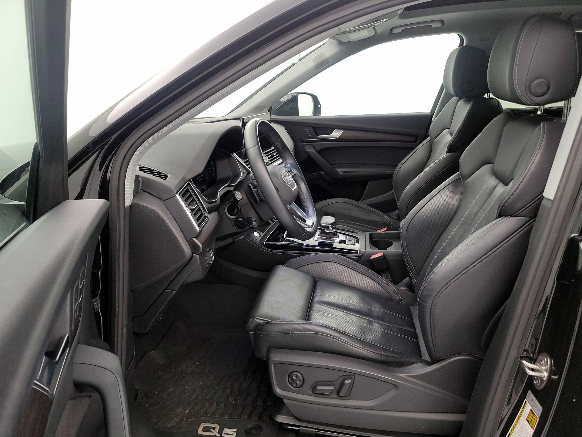 Thumbnail: 2023 Audi Q5 - 11