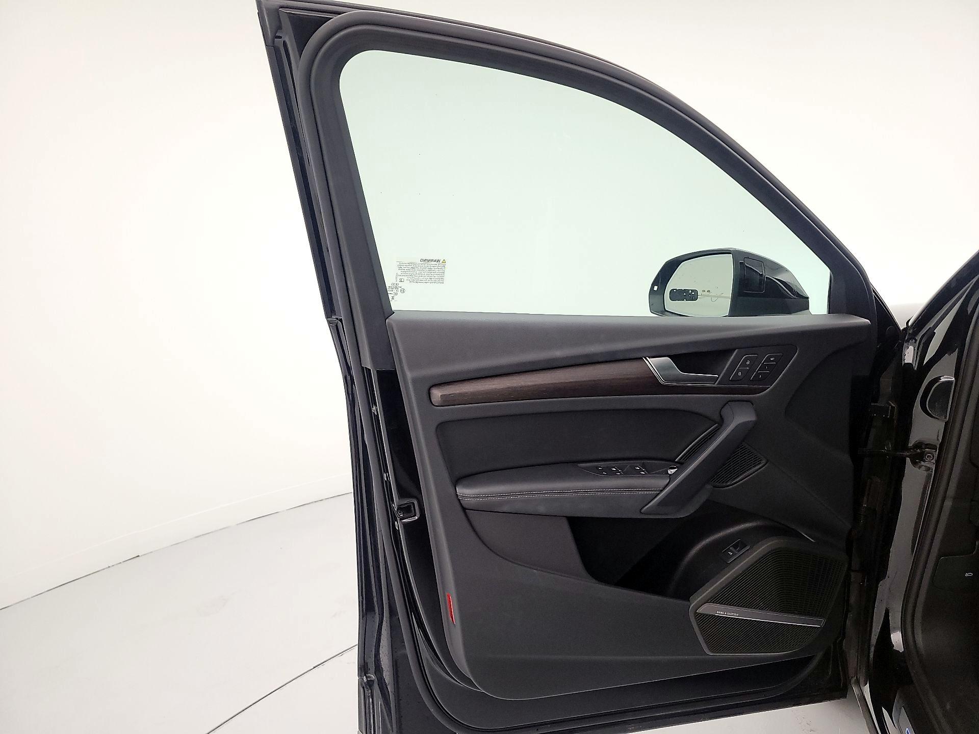 Thumbnail: 2023 Audi Q5 - 12