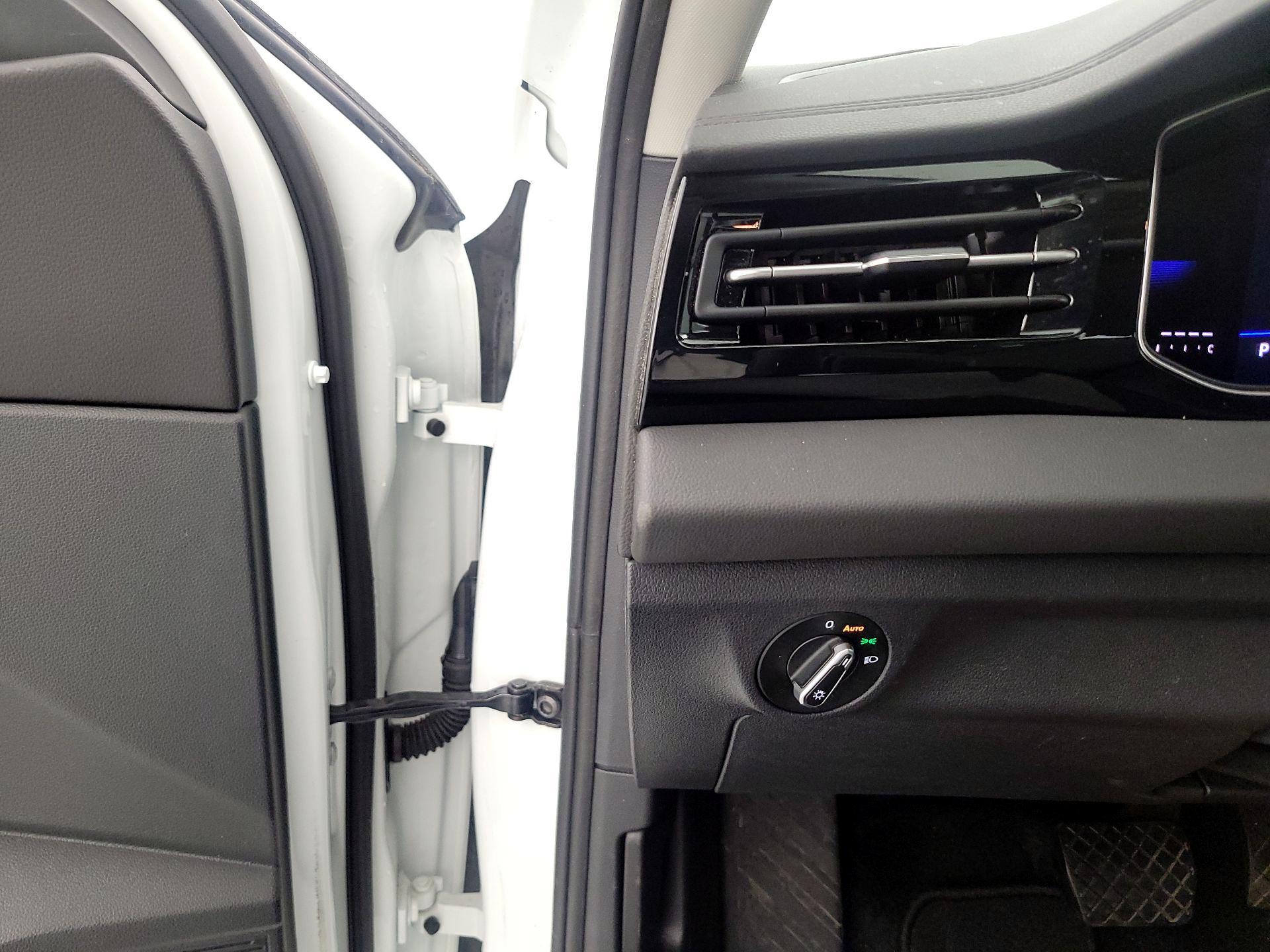 Thumbnail: 2025 Volkswagen Jetta - 13