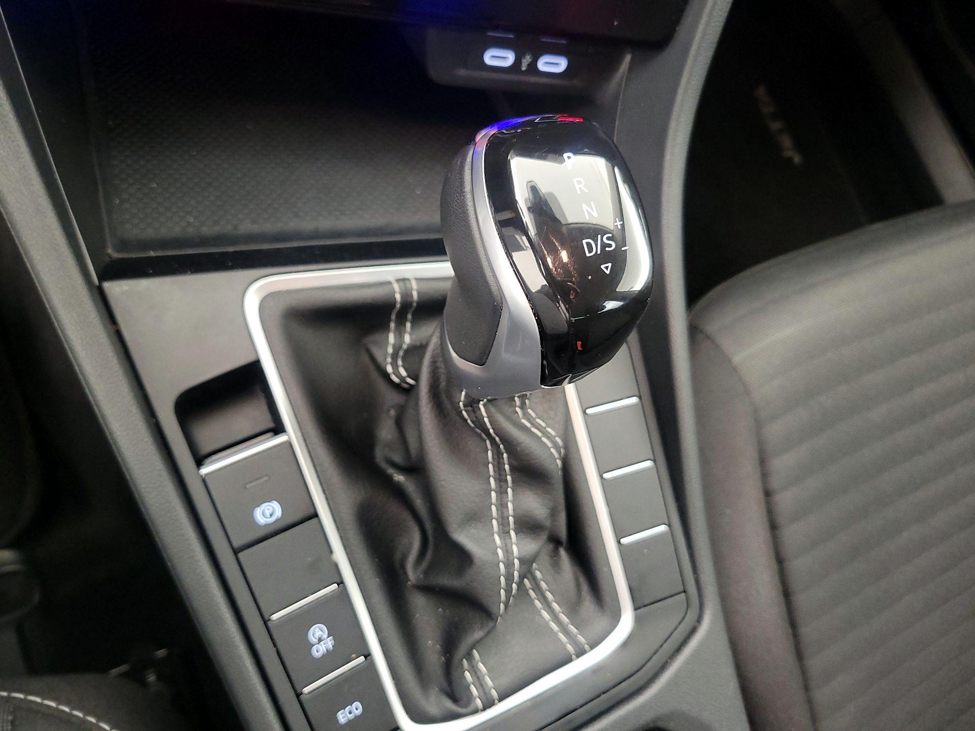 Thumbnail: 2025 Volkswagen Jetta - 17