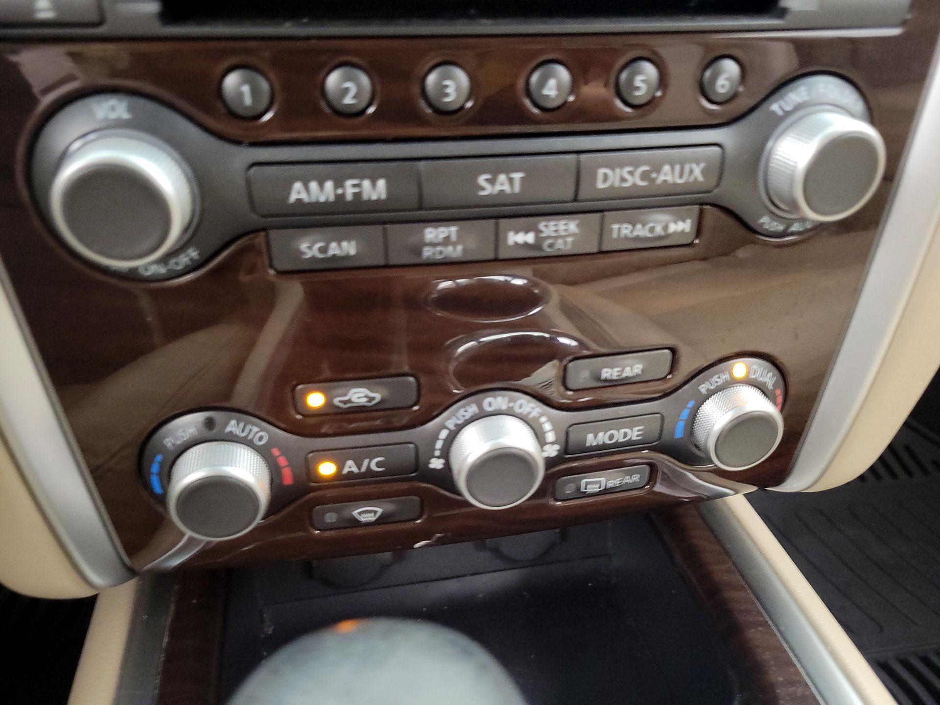 Thumbnail: 2016 Nissan Pathfinder - 17