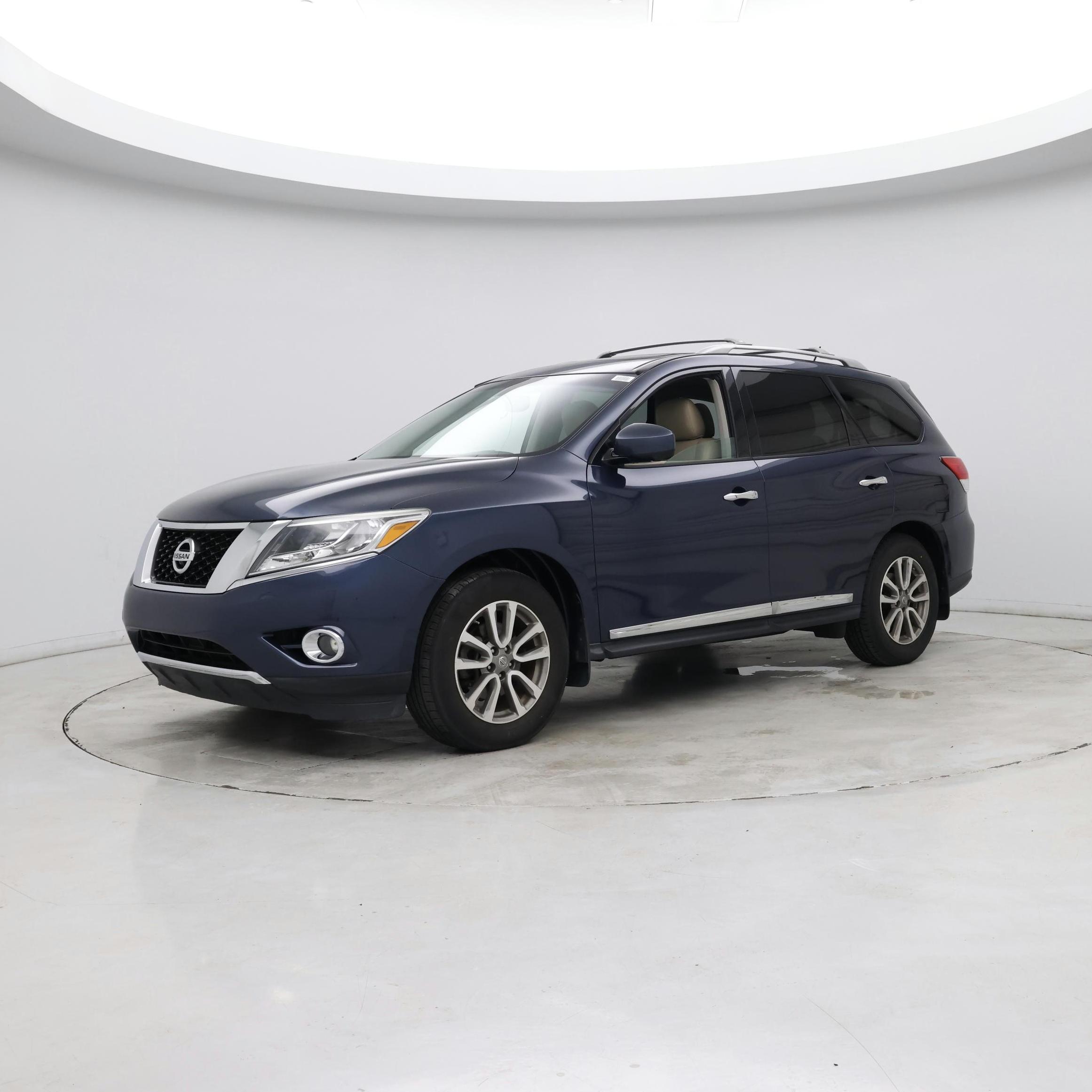 Thumbnail: 2016 Nissan Pathfinder - 3