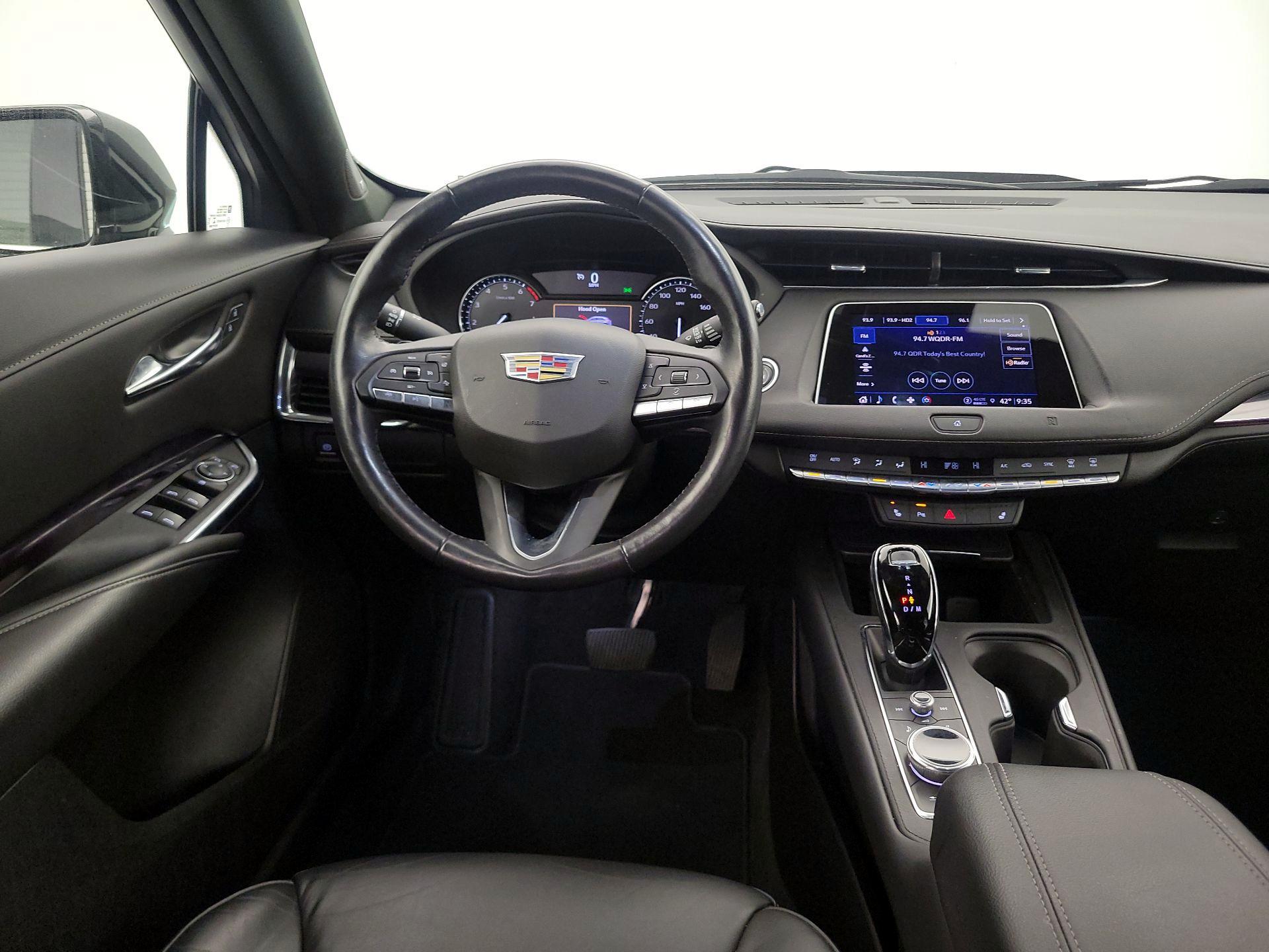 Thumbnail: 2021 Cadillac XT4 - 10