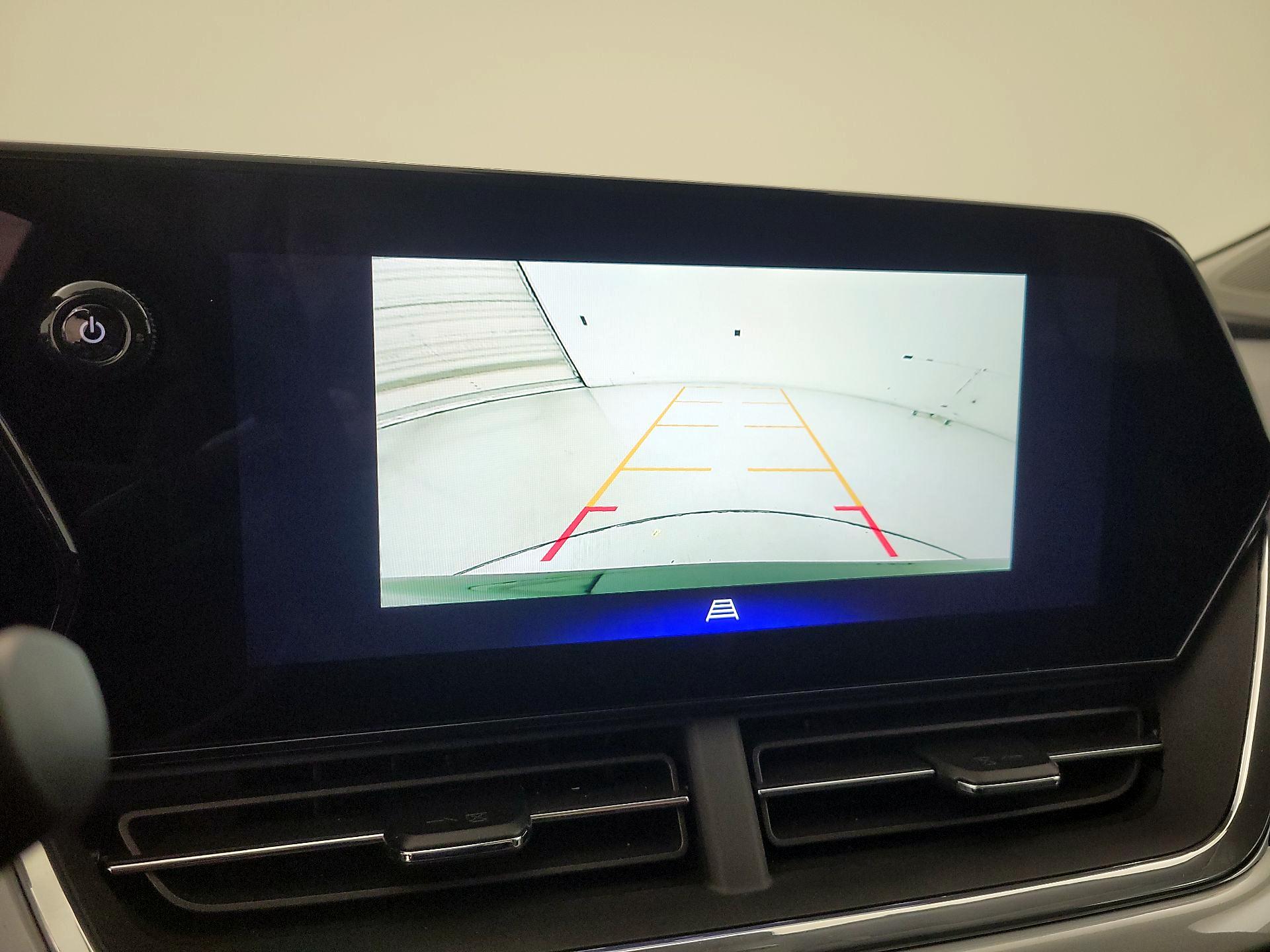 Thumbnail: 2025 Chevrolet Trax - 14