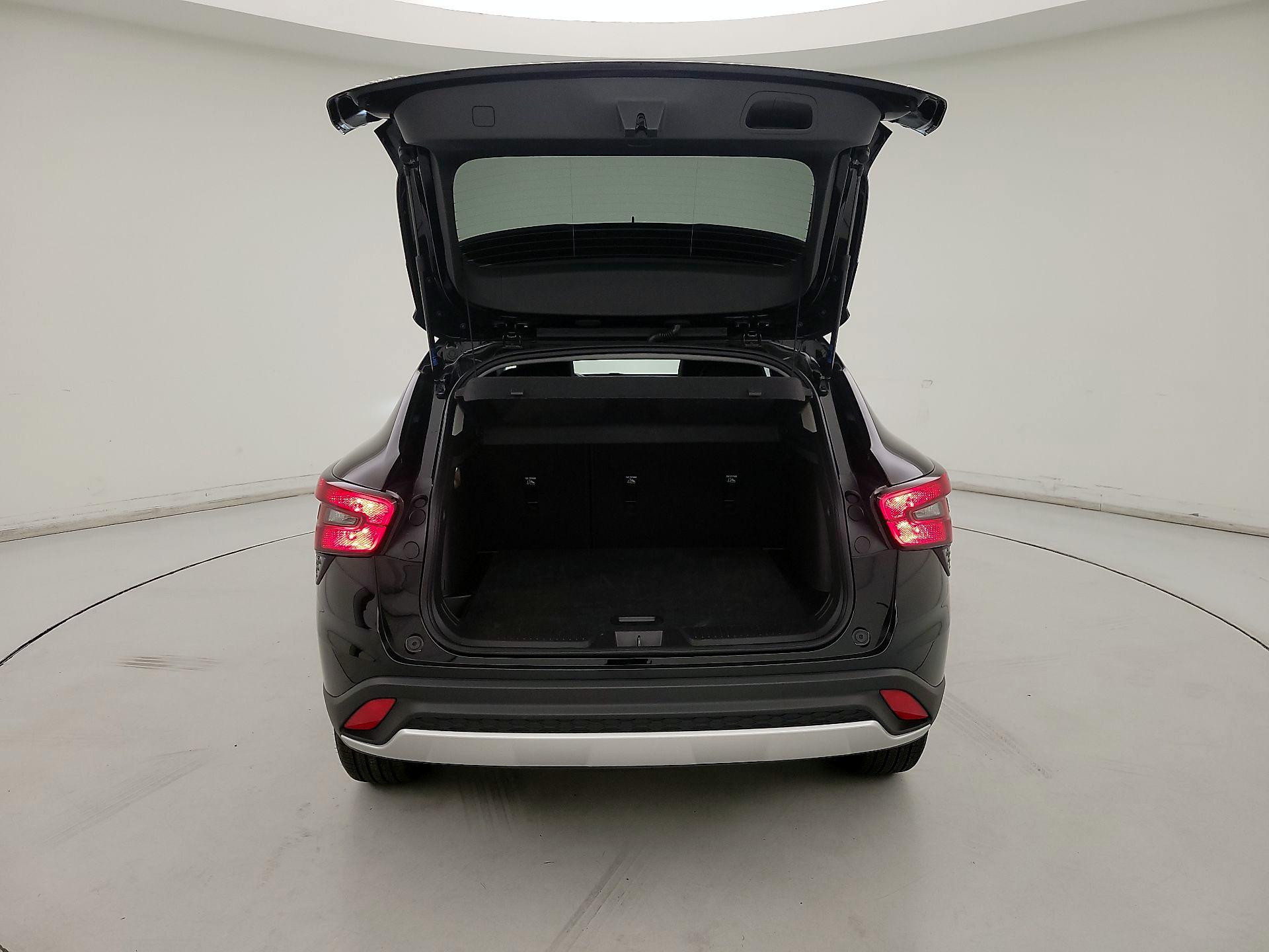 Thumbnail: 2025 Chevrolet Trax - 20