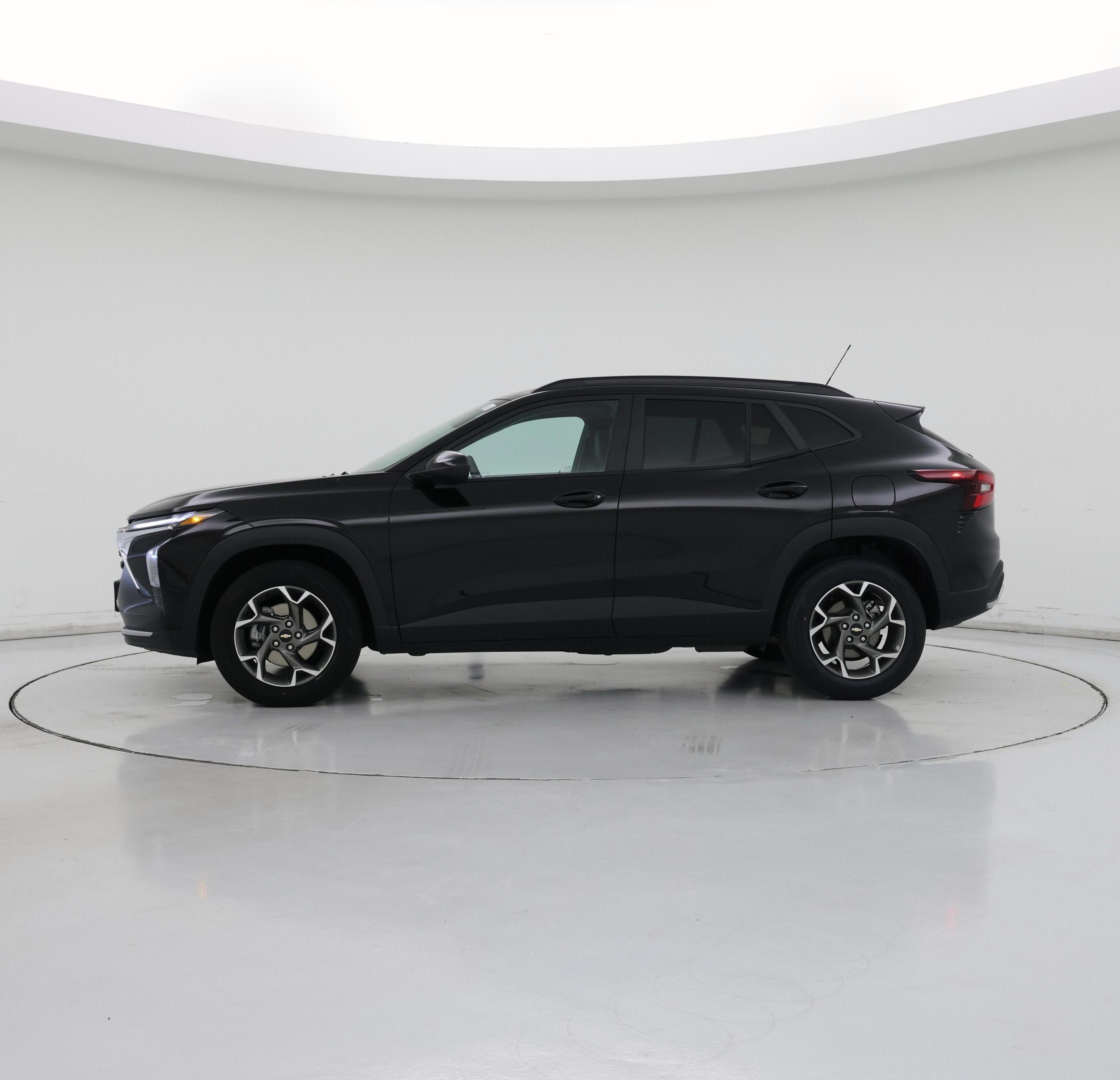 Thumbnail: 2025 Chevrolet Trax - 3