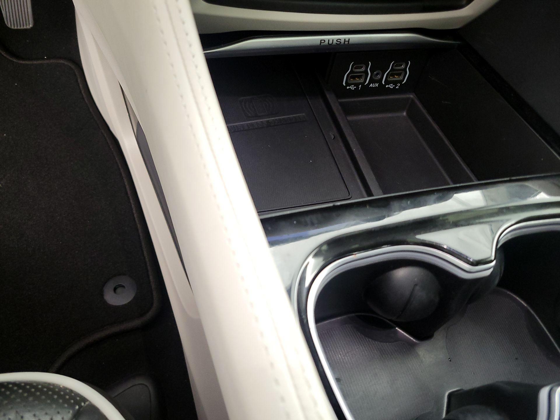 Thumbnail: 2023 Chrysler Pacifica - 19