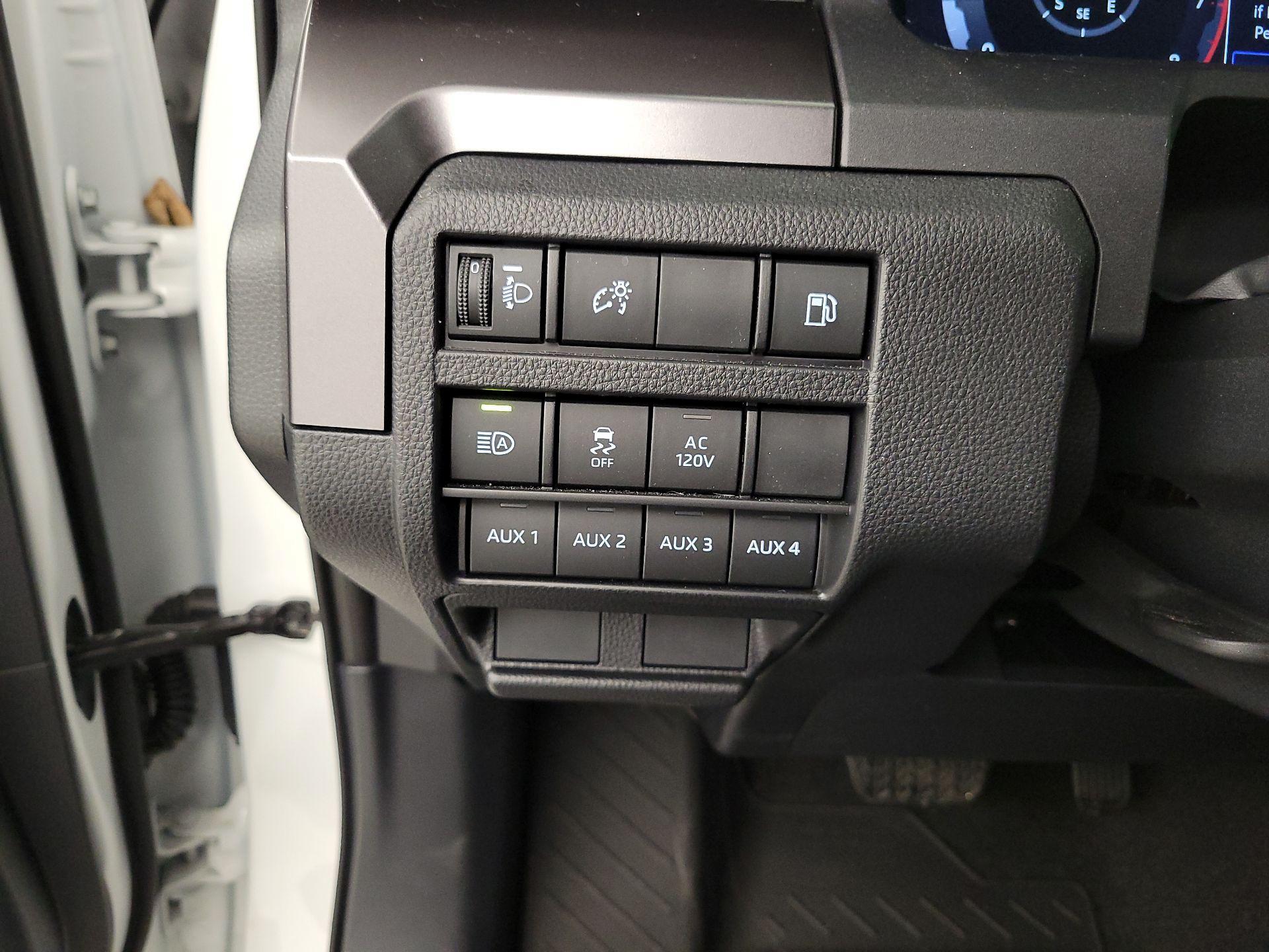 Thumbnail: 2025 Toyota 4Runner - 13