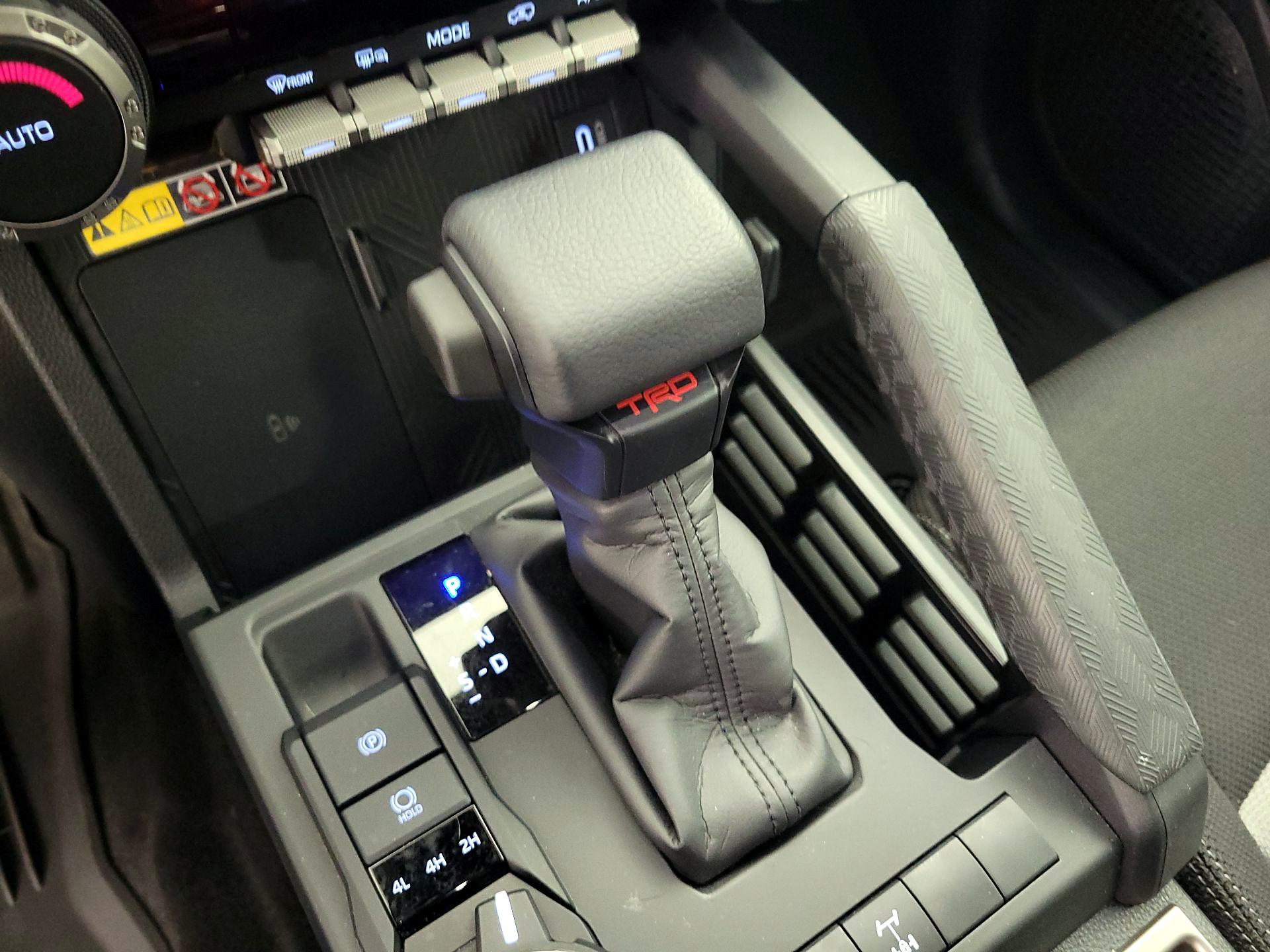 Thumbnail: 2025 Toyota 4Runner - 17