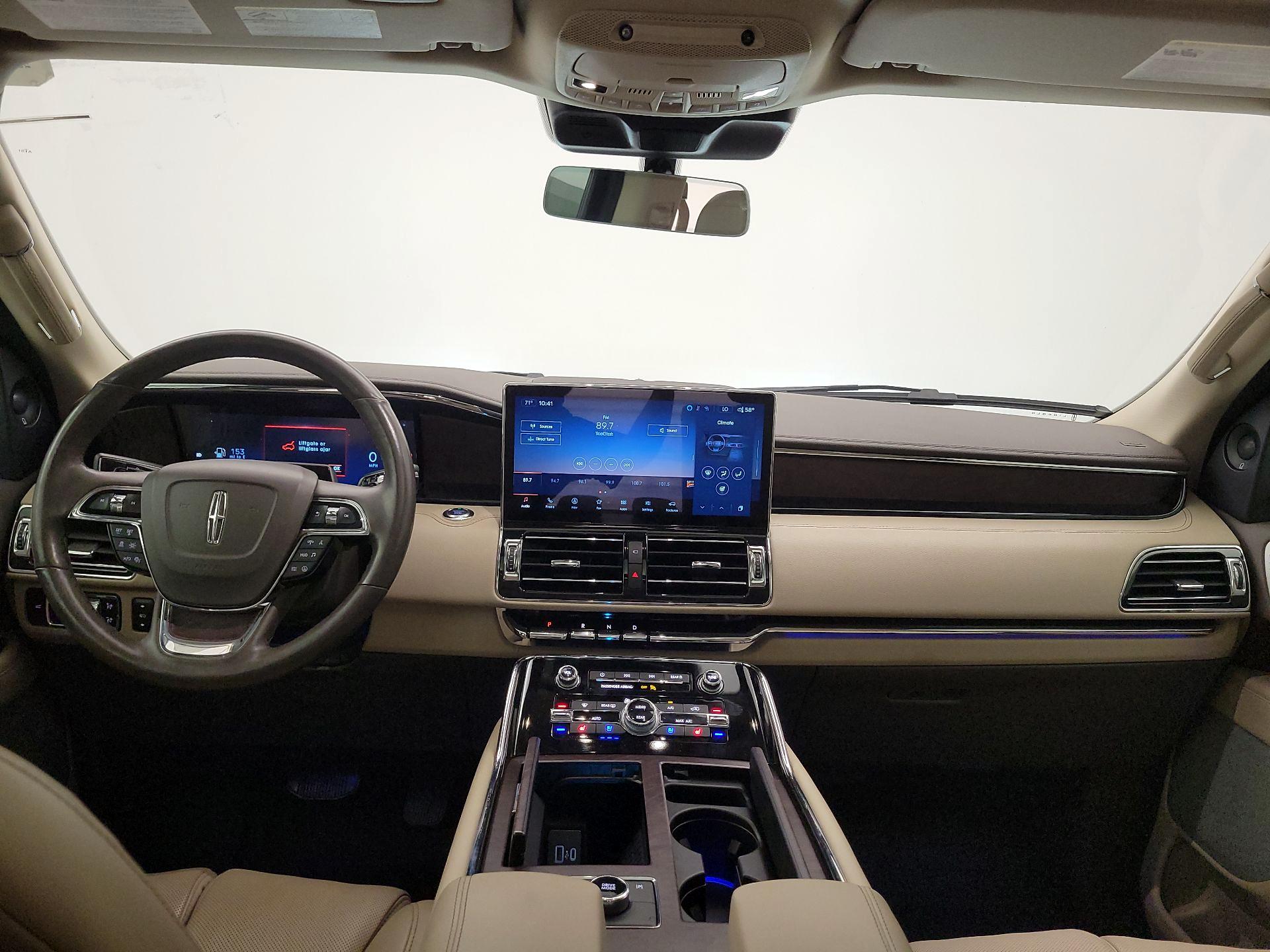 Thumbnail: 2022 Lincoln Navigator - 9