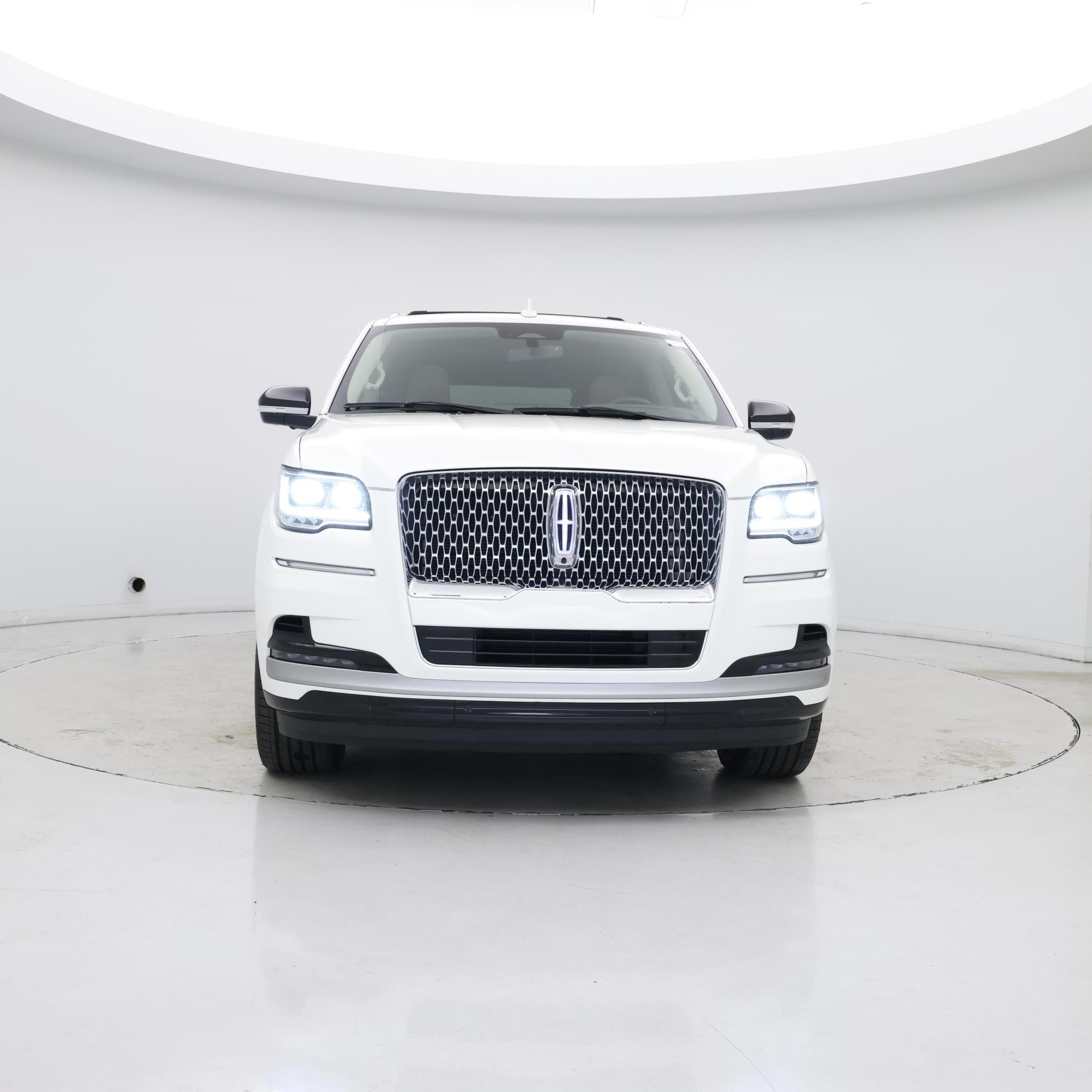 Thumbnail: 2022 Lincoln Navigator - 5