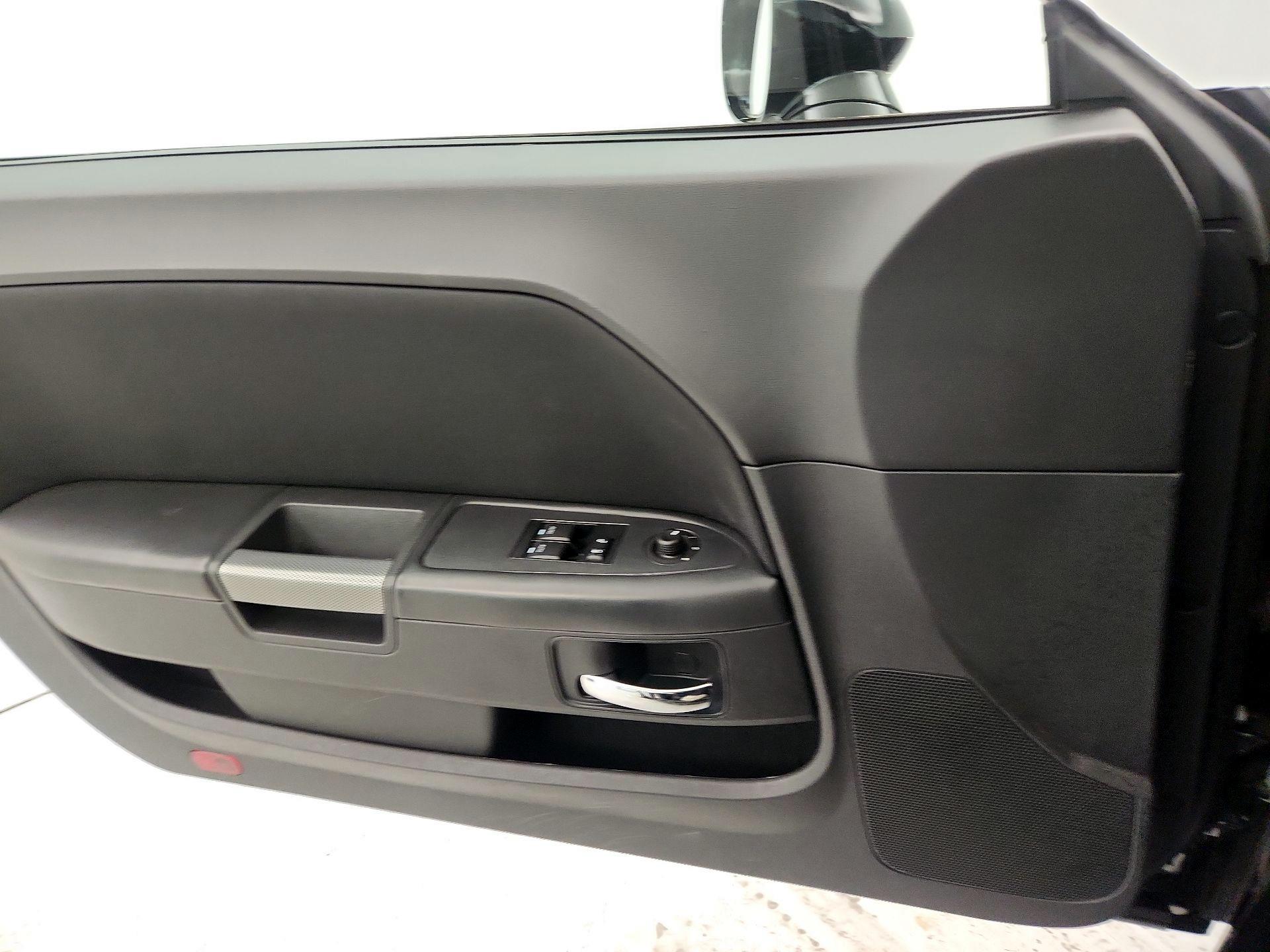 Thumbnail: 2014 Dodge Challenger - 12