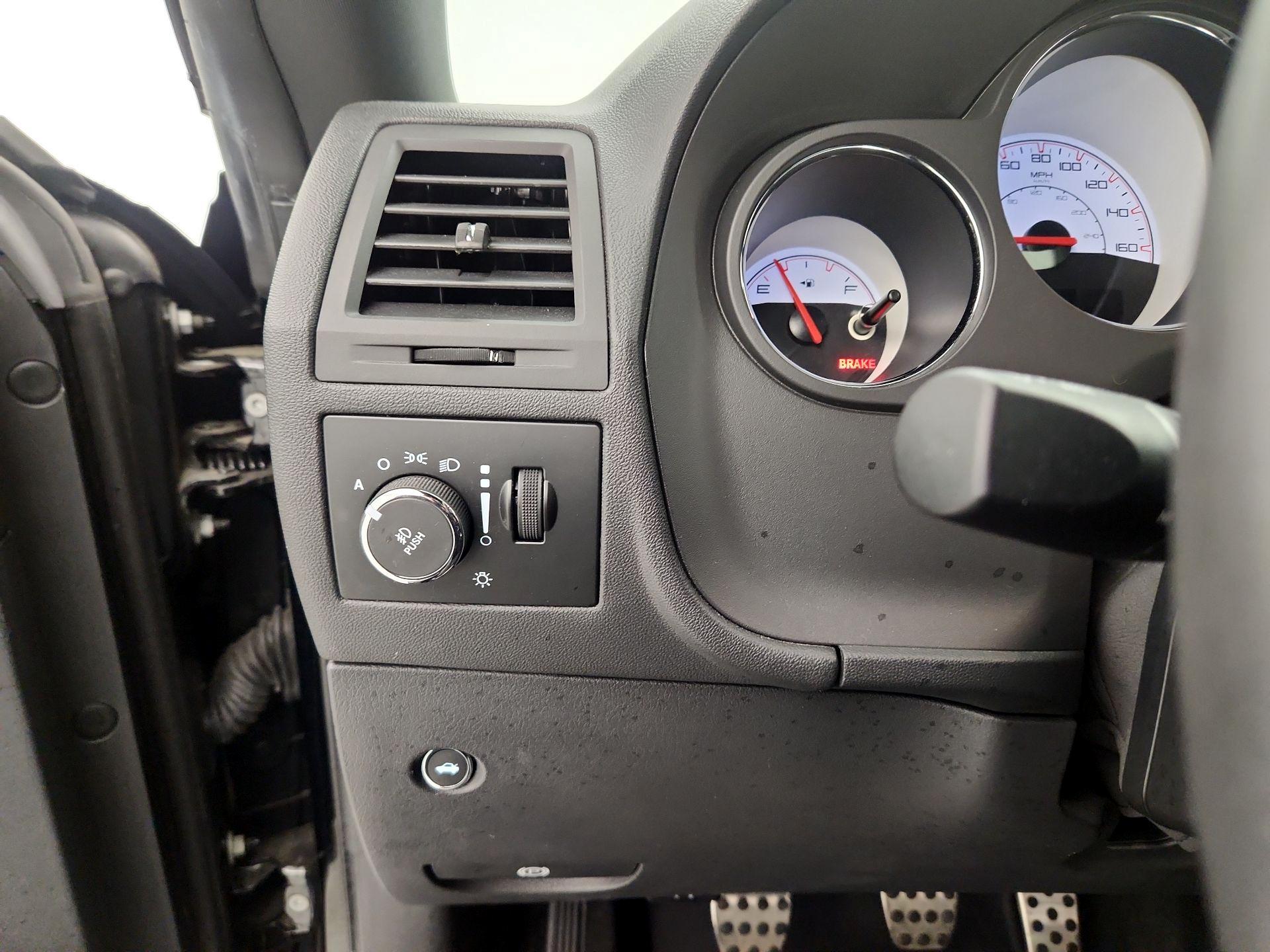 Thumbnail: 2014 Dodge Challenger - 13