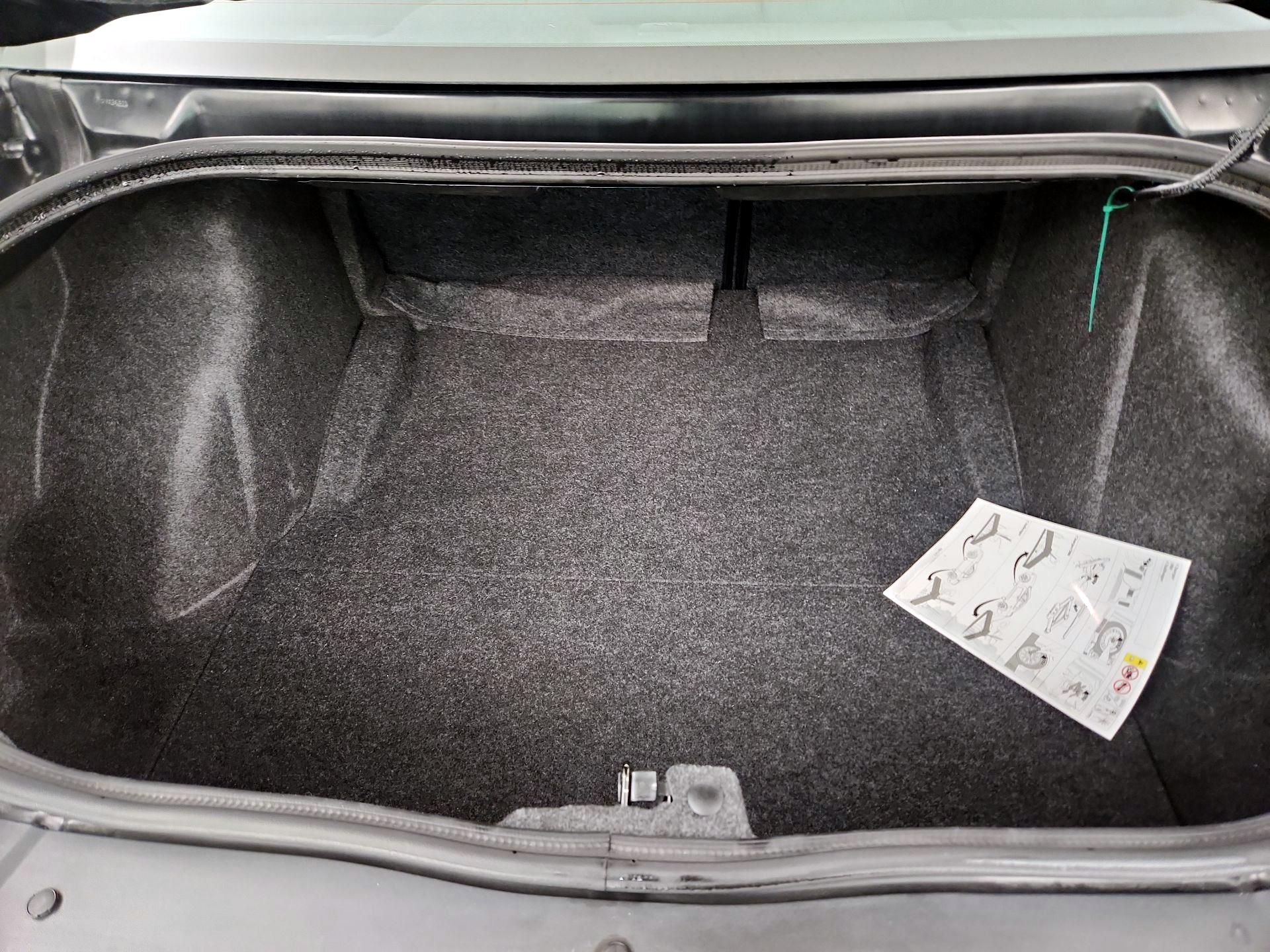 Thumbnail: 2014 Dodge Challenger - 19