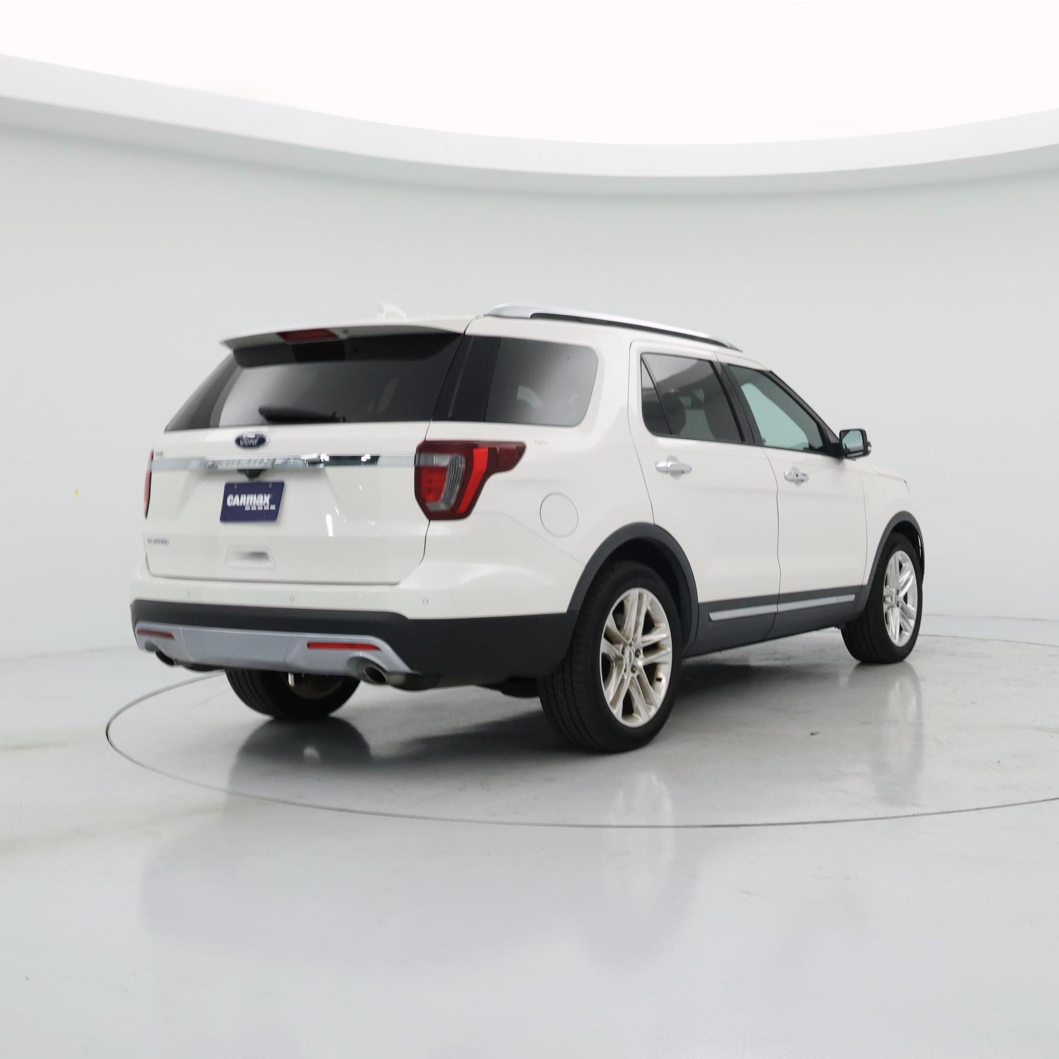 Thumbnail: 2017 Ford Explorer - 8