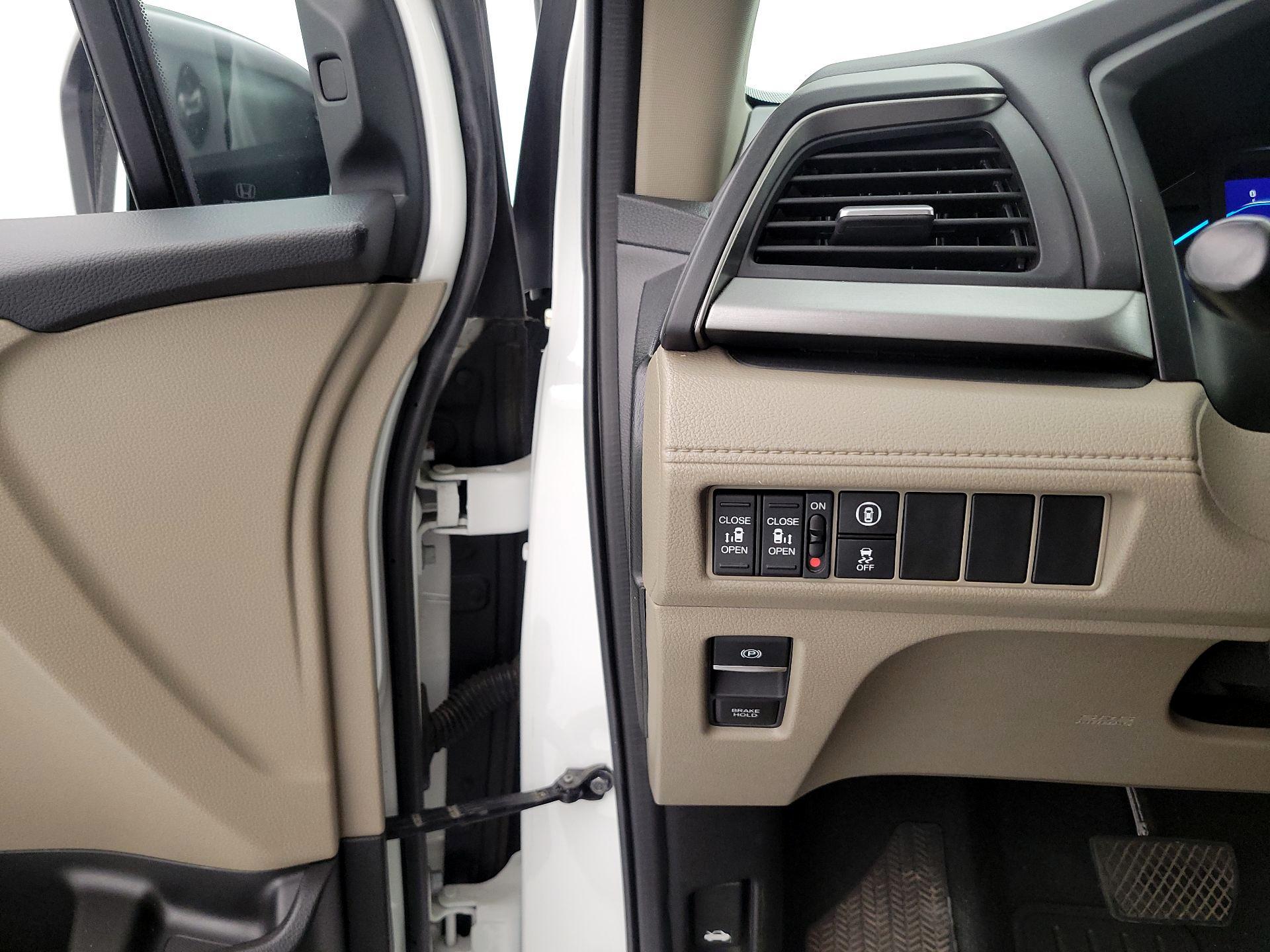 Thumbnail: 2022 Honda Odyssey - 13