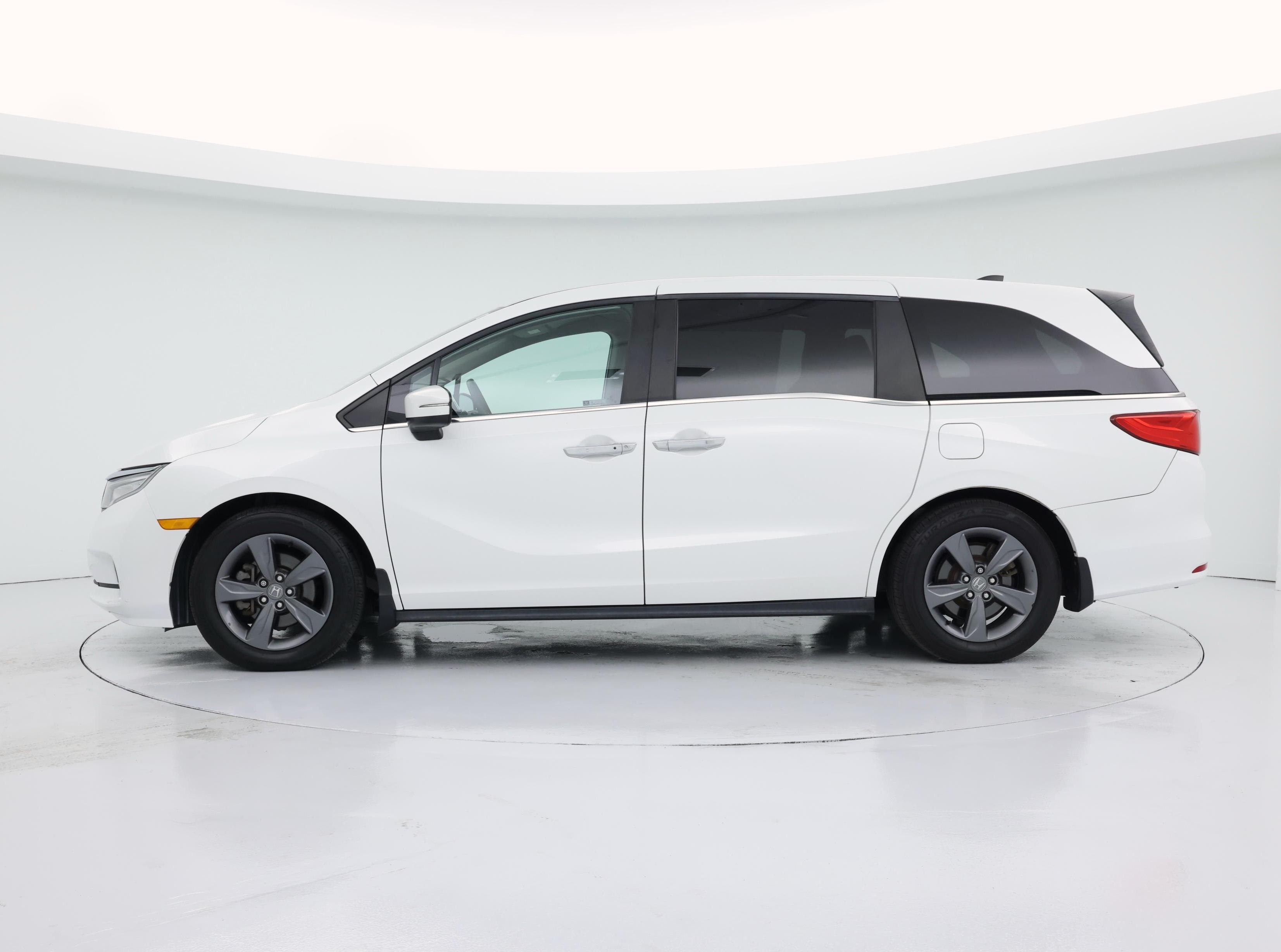 Thumbnail: 2022 Honda Odyssey - 3