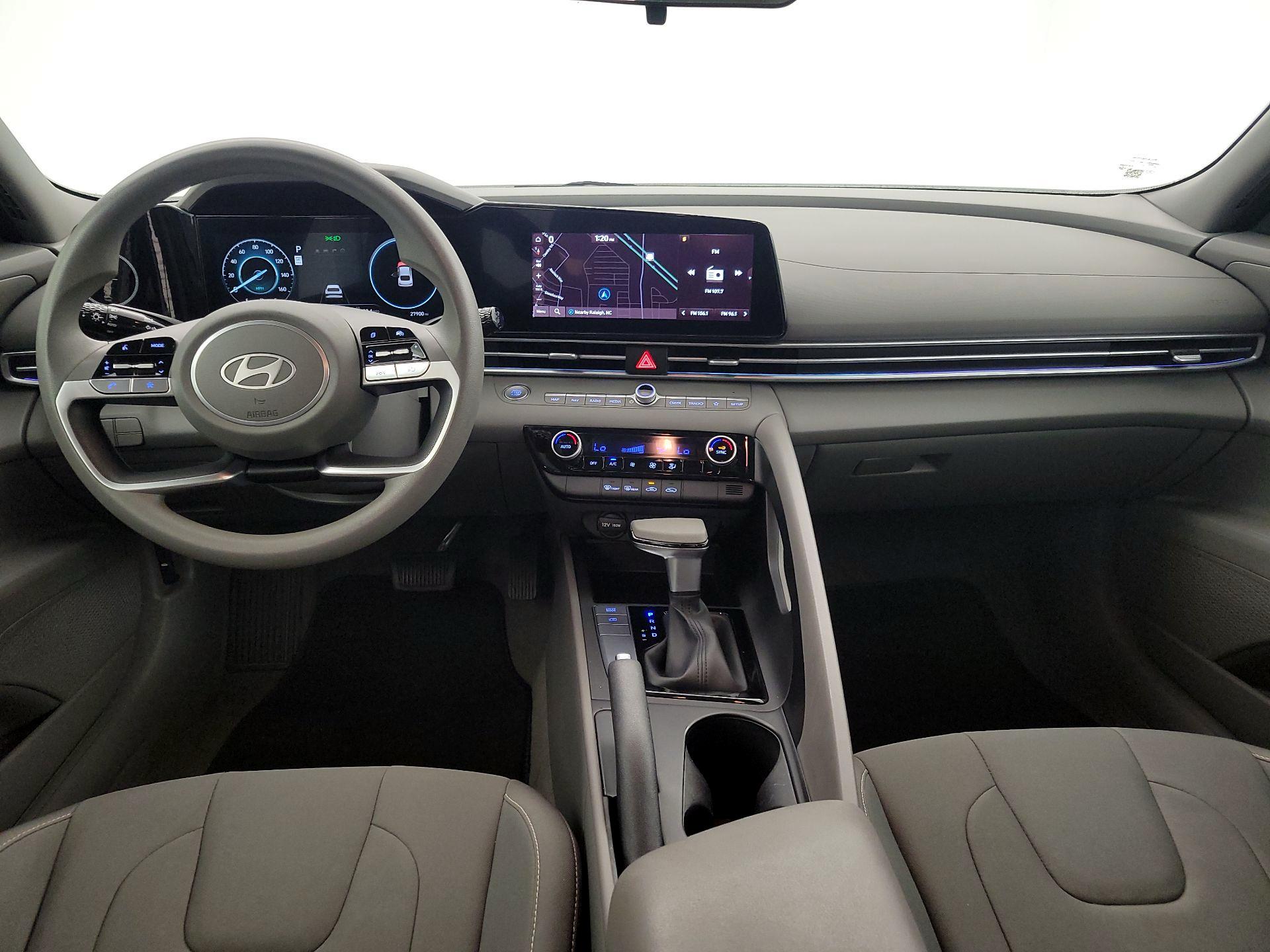 Thumbnail: 2024 Hyundai Elantra - 9